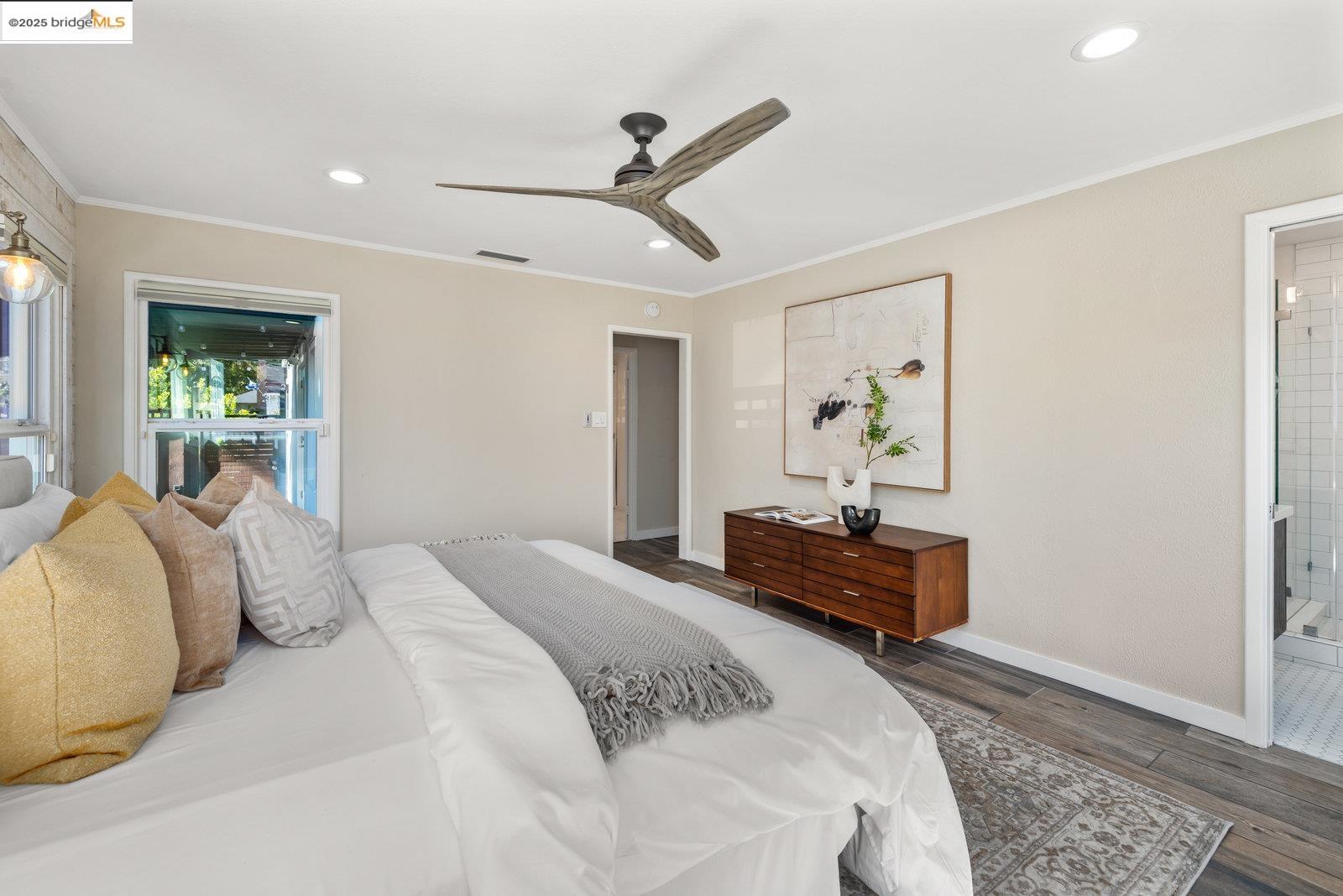 Detail Gallery Image 18 of 42 For 100 Covington St, Oakland,  CA 94605 - 3 Beds | 2 Baths
