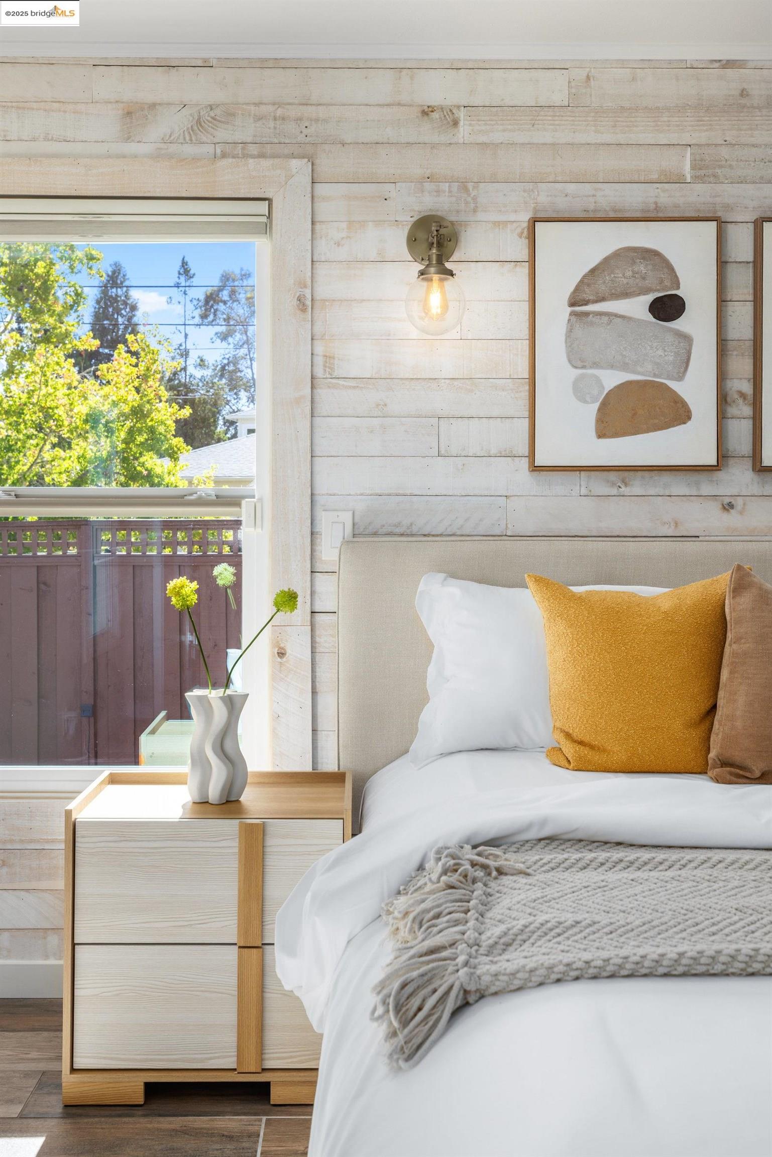 Detail Gallery Image 19 of 42 For 100 Covington St, Oakland,  CA 94605 - 3 Beds | 2 Baths