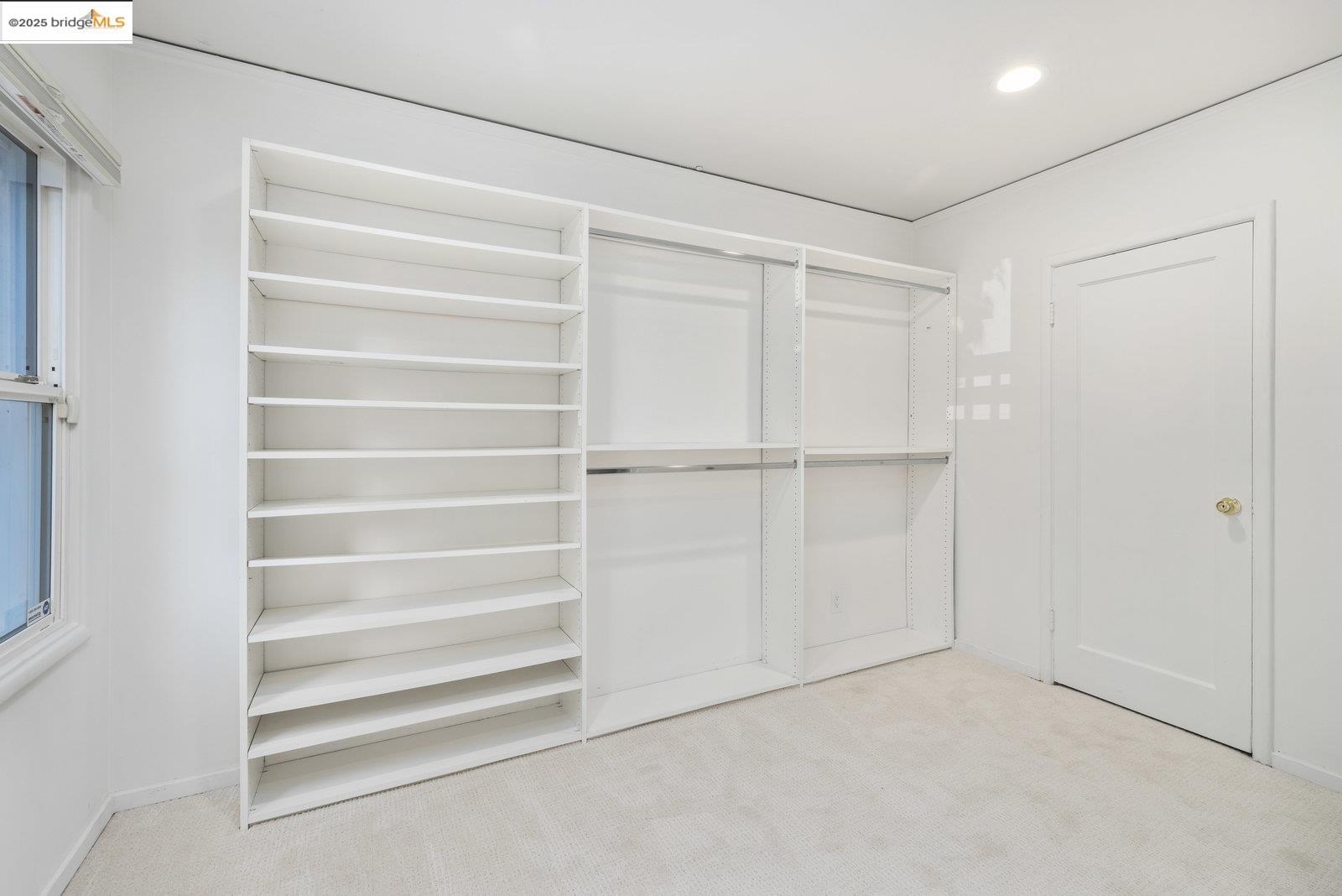 Detail Gallery Image 20 of 42 For 100 Covington St, Oakland,  CA 94605 - 3 Beds | 2 Baths