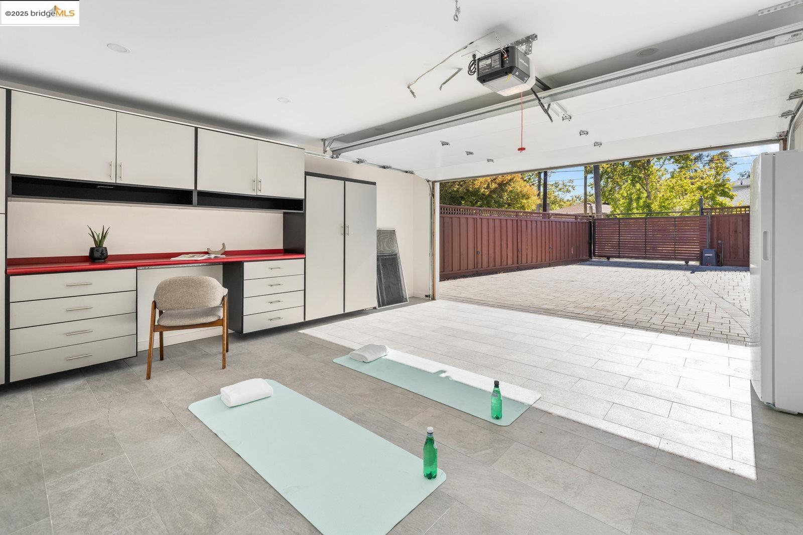 Detail Gallery Image 28 of 42 For 100 Covington St, Oakland,  CA 94605 - 3 Beds | 2 Baths