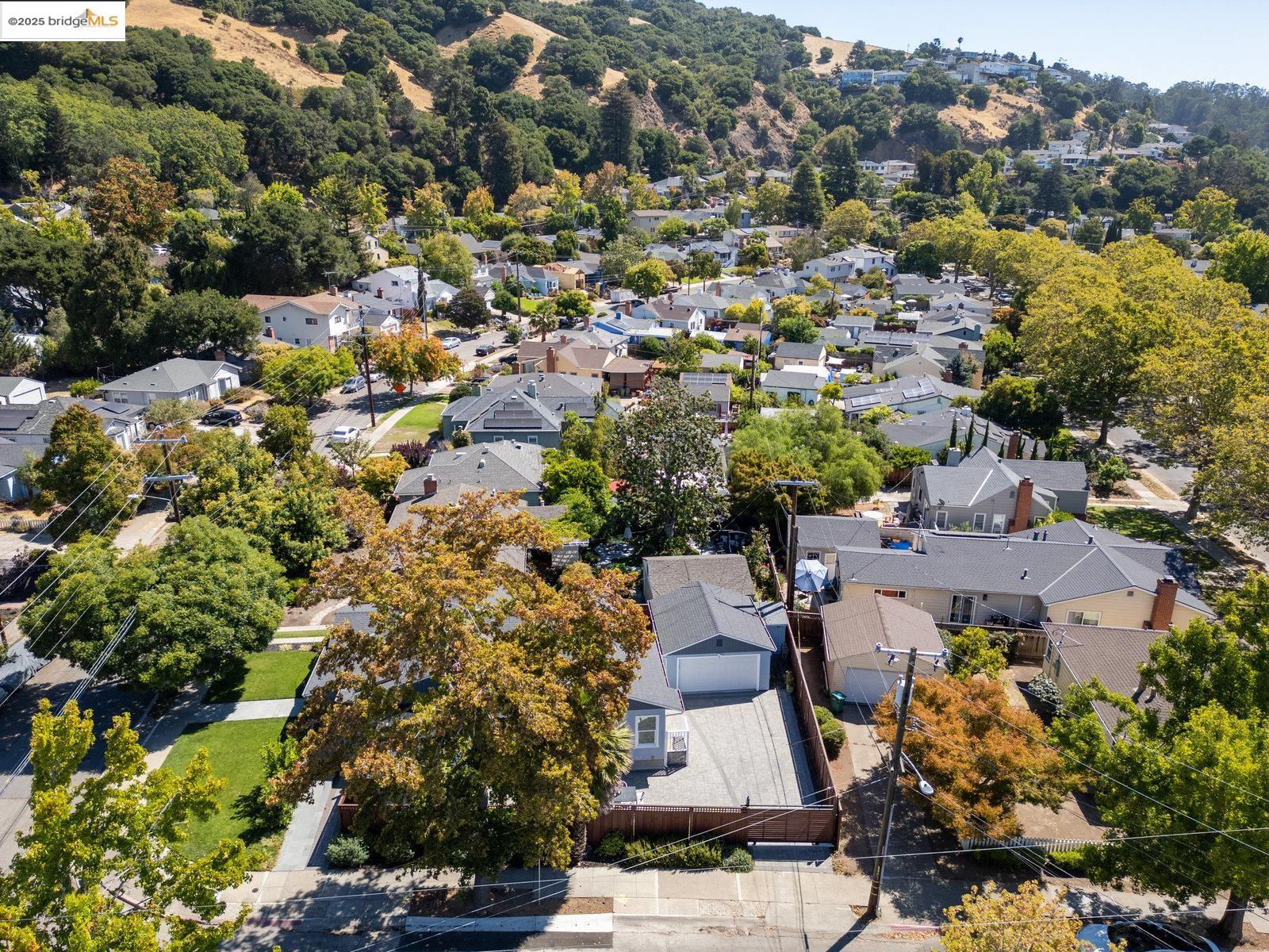 Detail Gallery Image 35 of 42 For 100 Covington St, Oakland,  CA 94605 - 3 Beds | 2 Baths