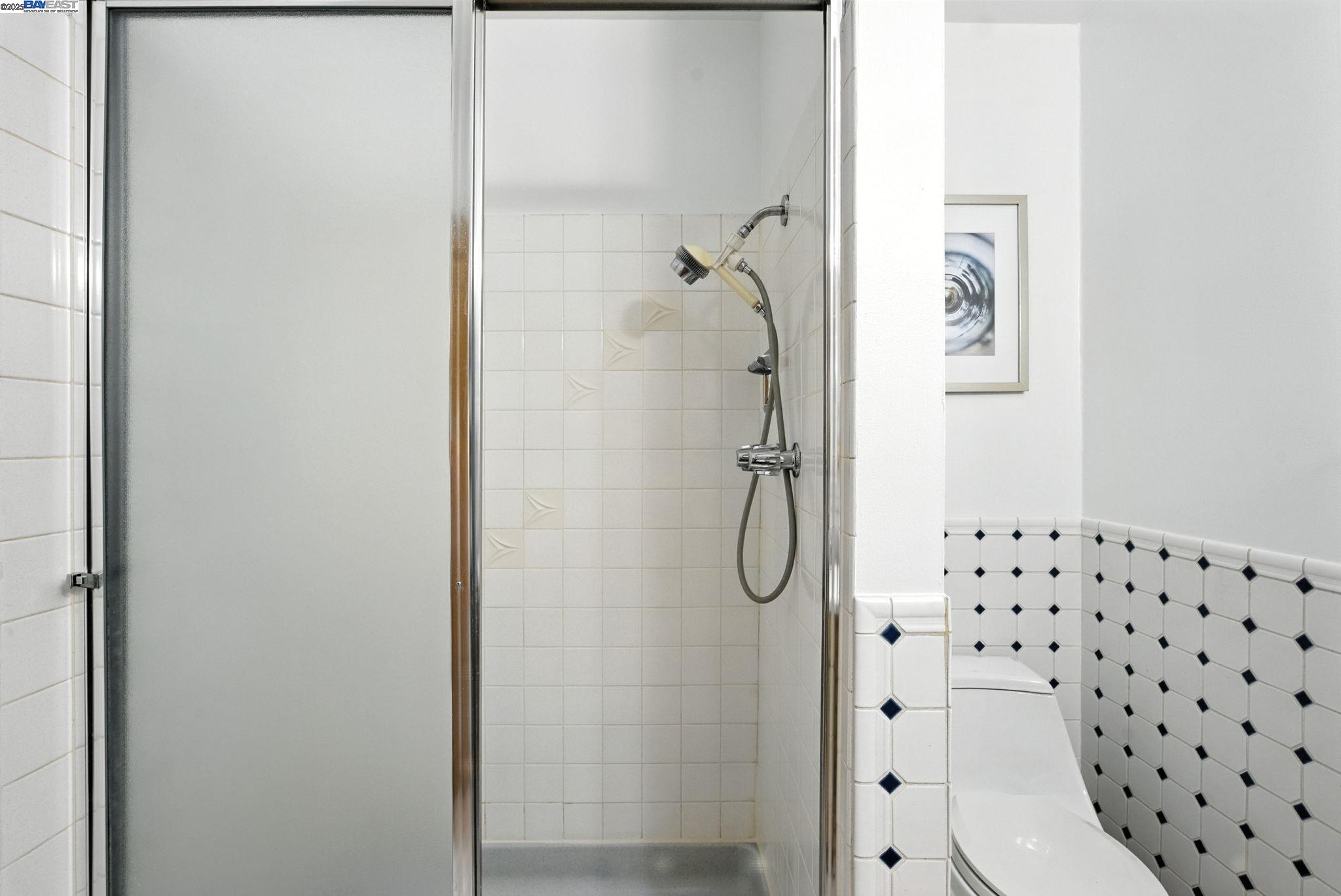 Detail Gallery Image 29 of 44 For 3101 61st Ave, Oakland,  CA 94605 - 9 Beds | 5 Baths