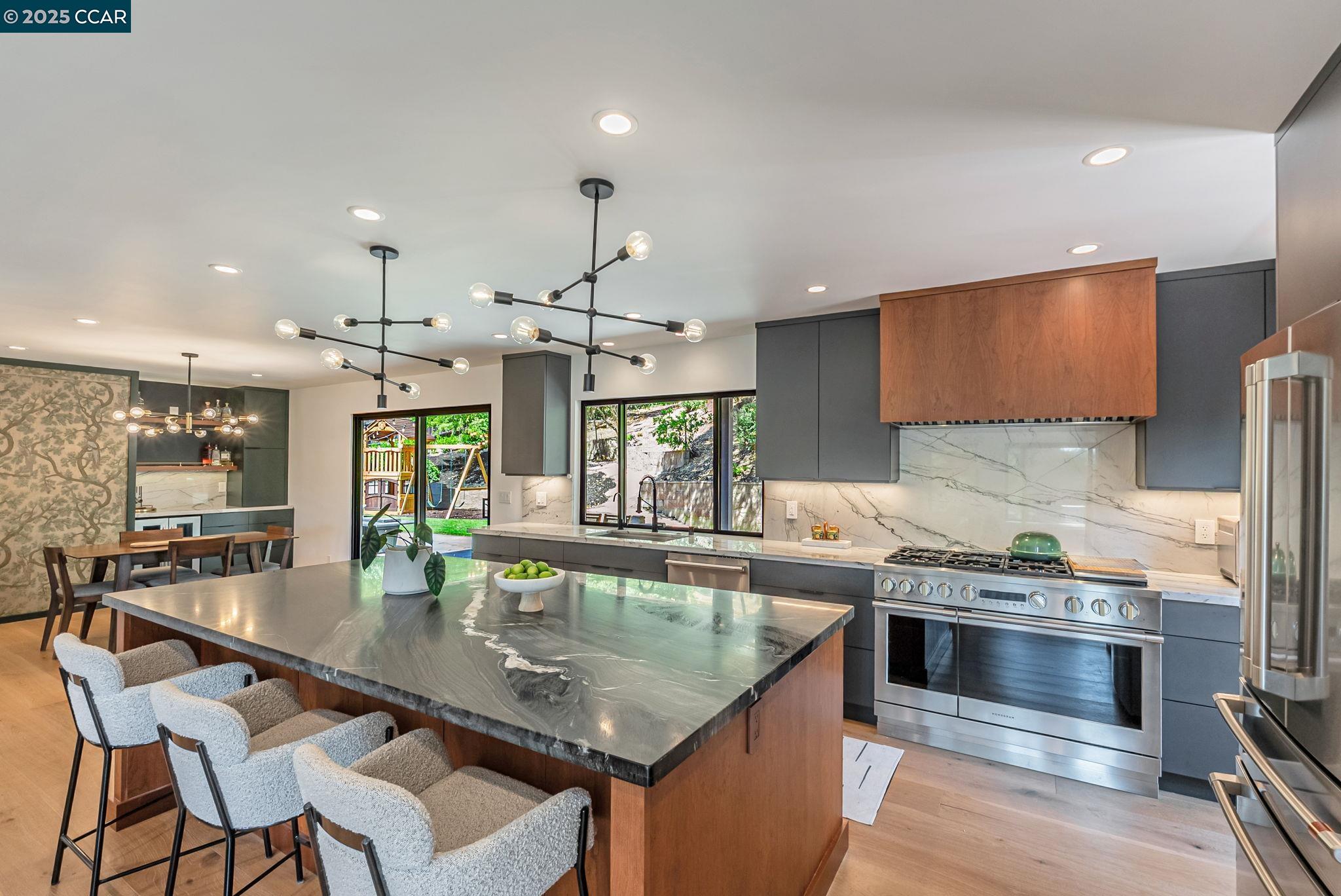 Detail Gallery Image 19 of 48 For 1612 Cervato Cir, Alamo,  CA 94507 - 4 Beds | 2/1 Baths