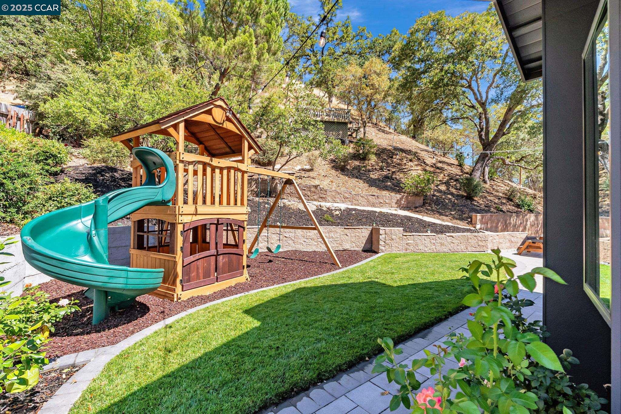 Detail Gallery Image 45 of 48 For 1612 Cervato Cir, Alamo,  CA 94507 - 4 Beds | 2/1 Baths