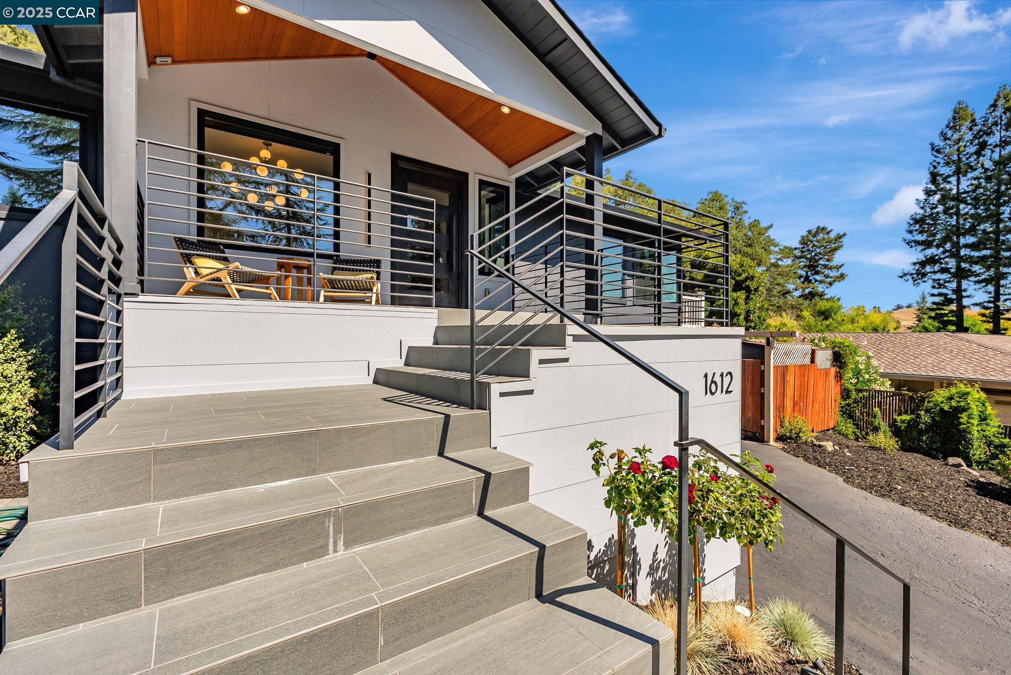 Detail Gallery Image 8 of 48 For 1612 Cervato Cir, Alamo,  CA 94507 - 4 Beds | 2/1 Baths
