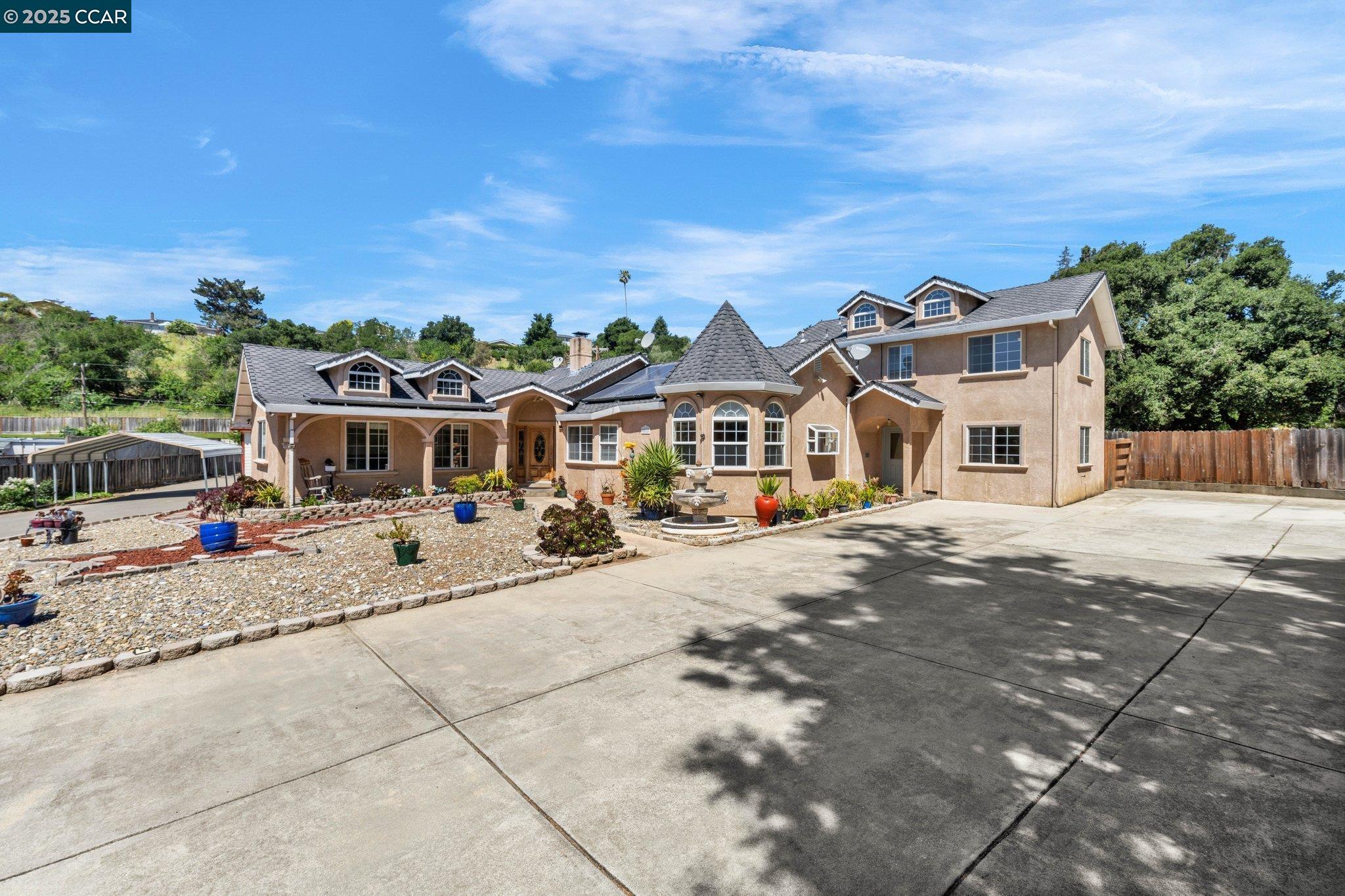 Detail Gallery Image 2 of 57 For 18127 Madison Ave, Castro Valley,  CA 94546 - 9 Beds | 5/1 Baths