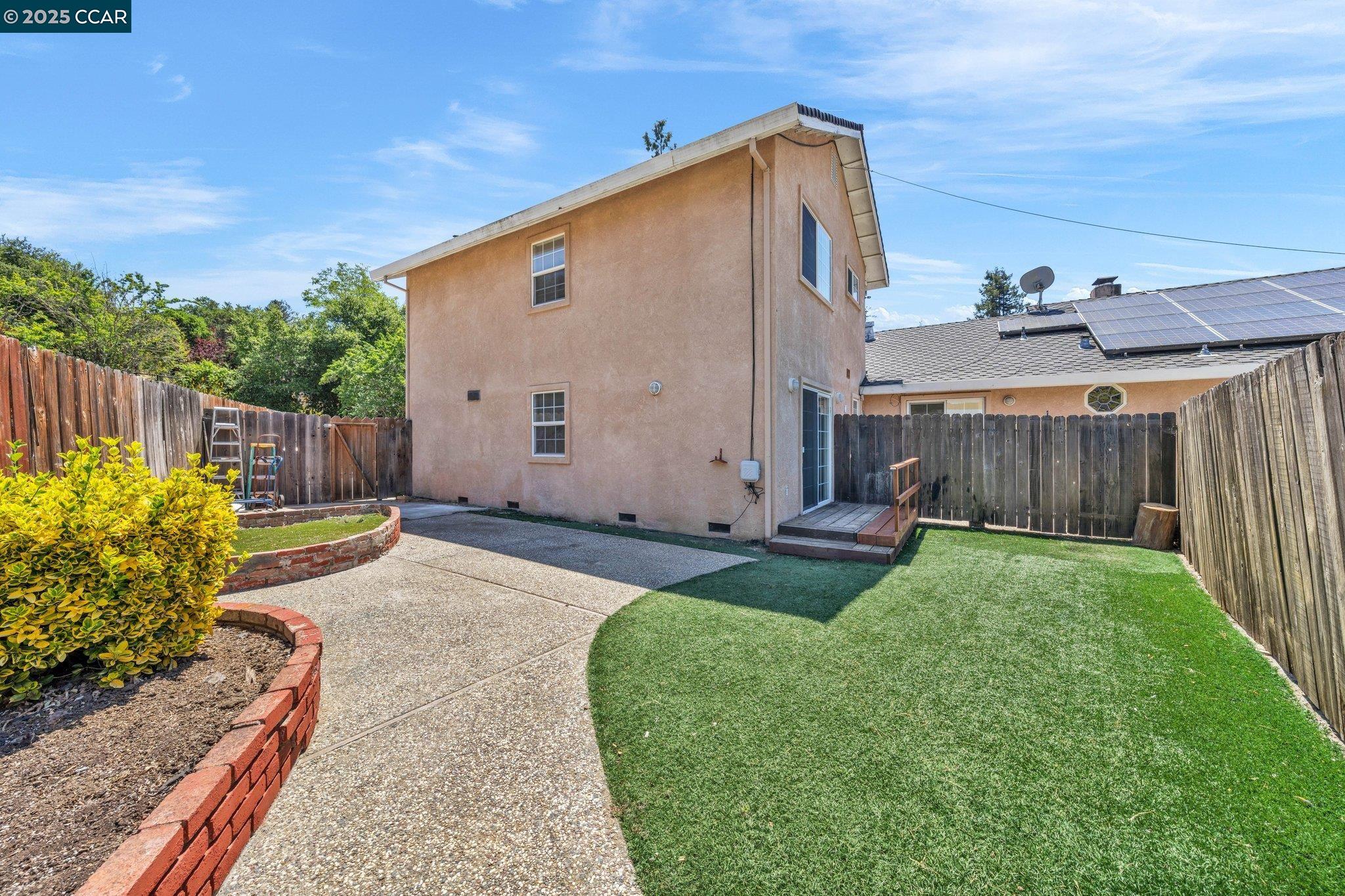 Detail Gallery Image 28 of 57 For 18127 Madison Ave, Castro Valley,  CA 94546 - 9 Beds | 5/1 Baths