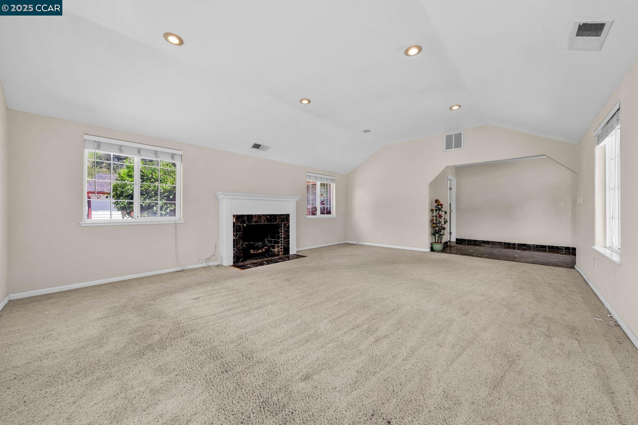 Detail Gallery Image 7 of 57 For 18127 Madison Ave, Castro Valley,  CA 94546 - 9 Beds | 5/1 Baths