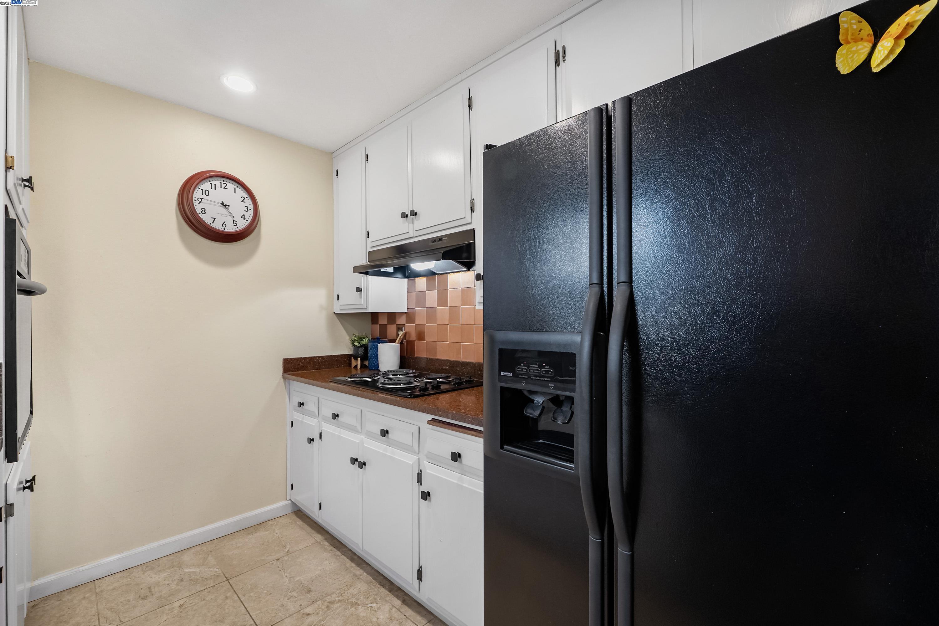 Detail Gallery Image 12 of 43 For 7476 Brookdale Ct, Dublin,  CA 94568 - 3 Beds | 2 Baths