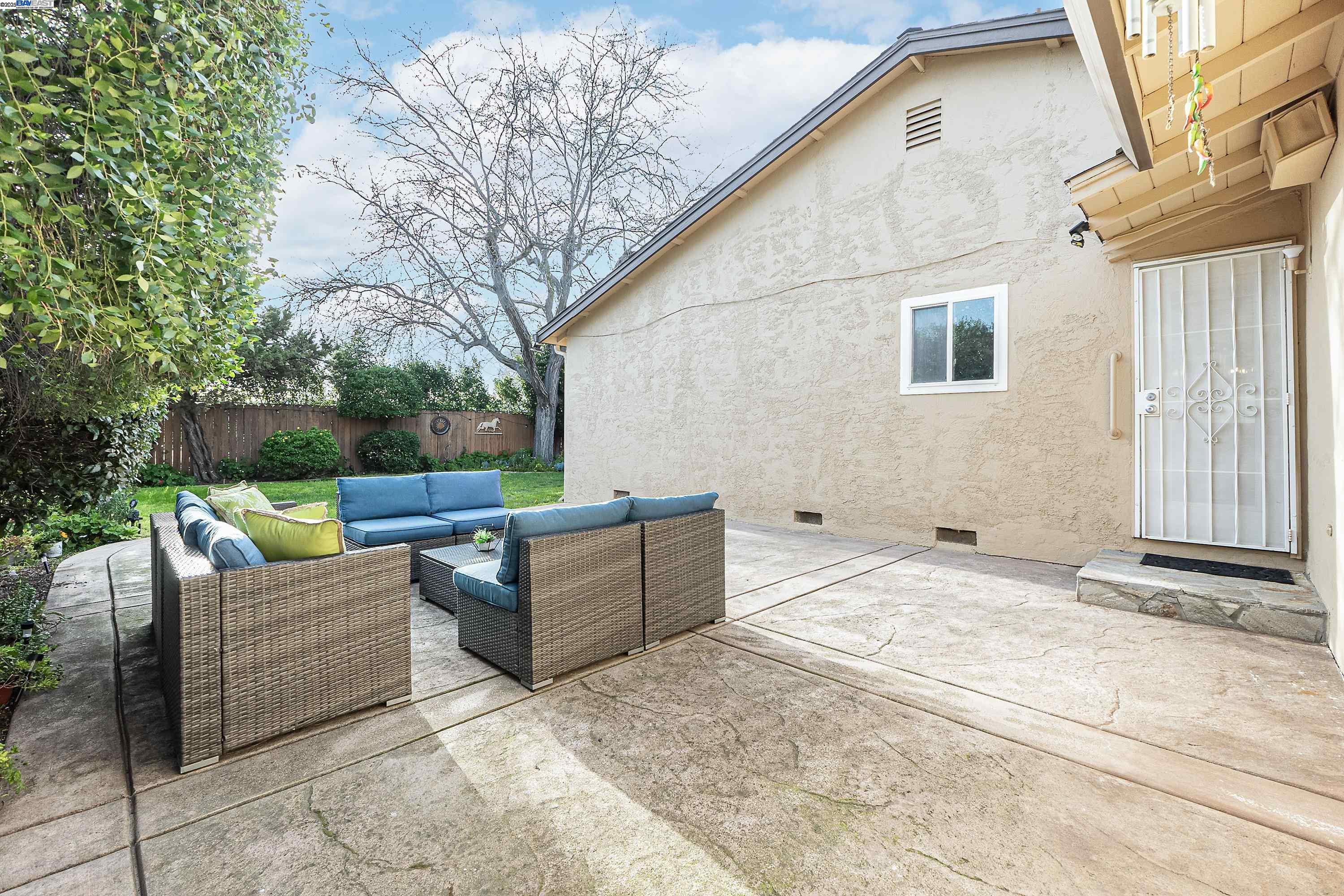 Detail Gallery Image 27 of 43 For 7476 Brookdale Ct, Dublin,  CA 94568 - 3 Beds | 2 Baths