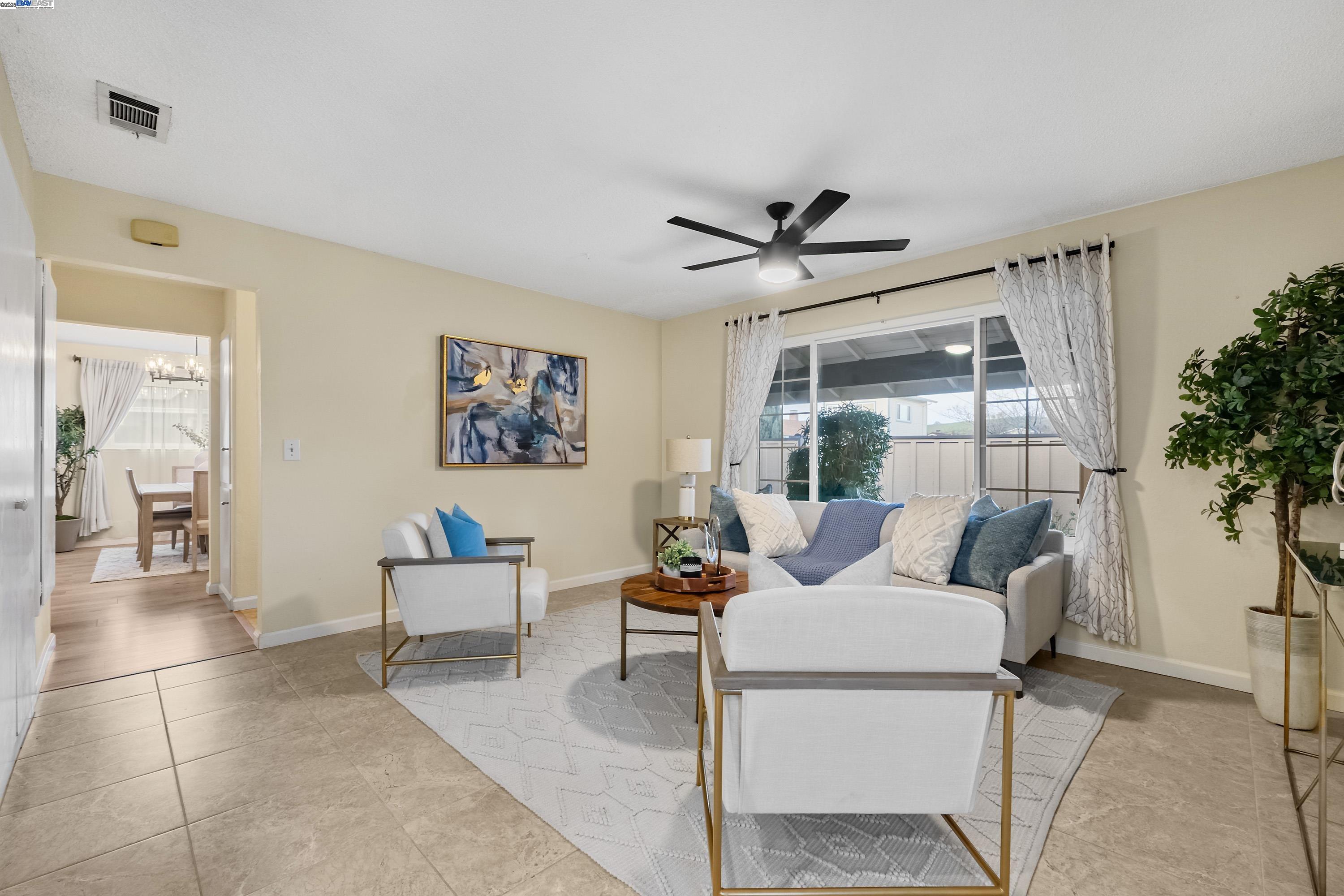 Detail Gallery Image 8 of 43 For 7476 Brookdale Ct, Dublin,  CA 94568 - 3 Beds | 2 Baths