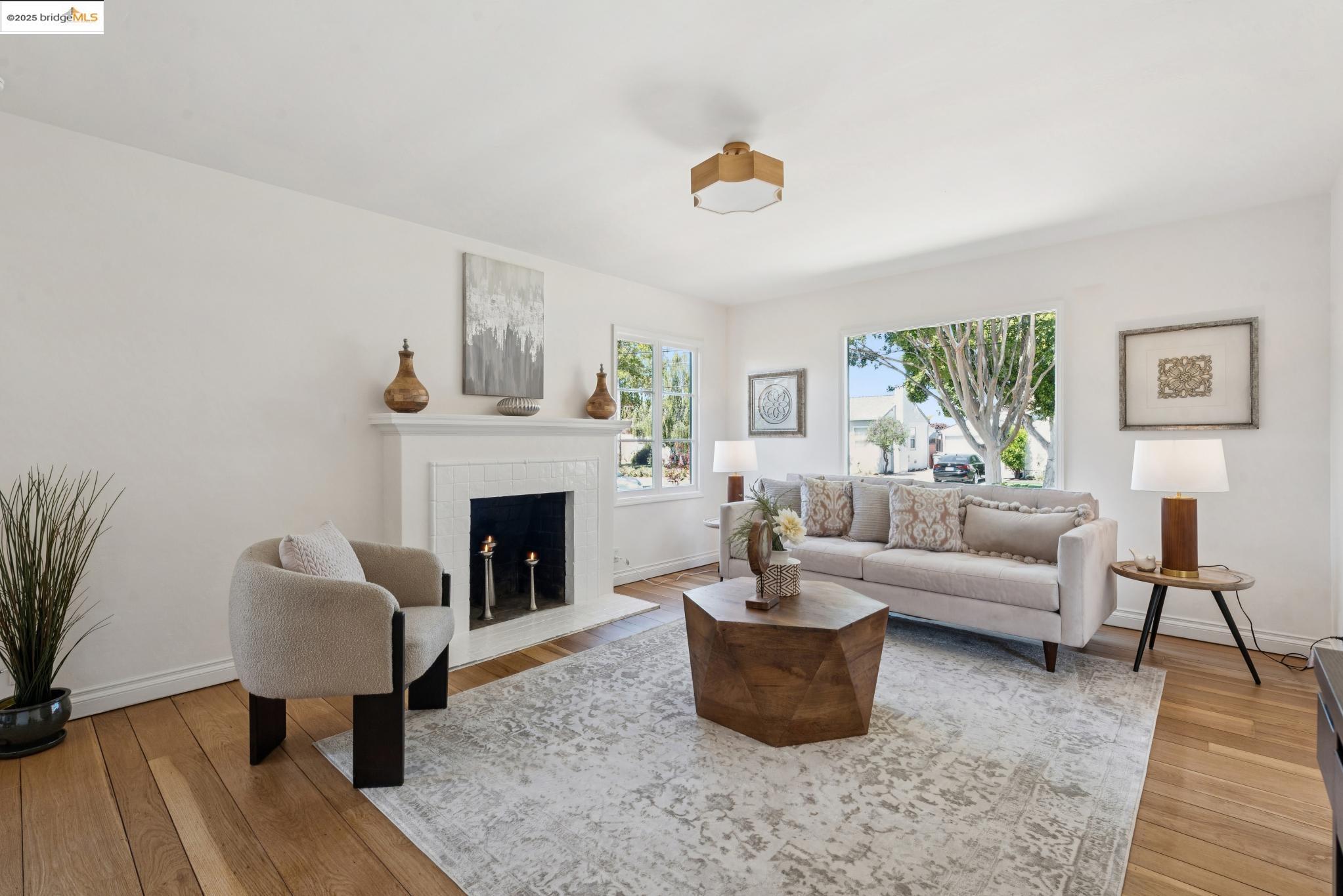 Detail Gallery Image 12 of 60 For 373 Farrelly Drive, San Leandro,  CA 94577 - 3 Beds | 2 Baths