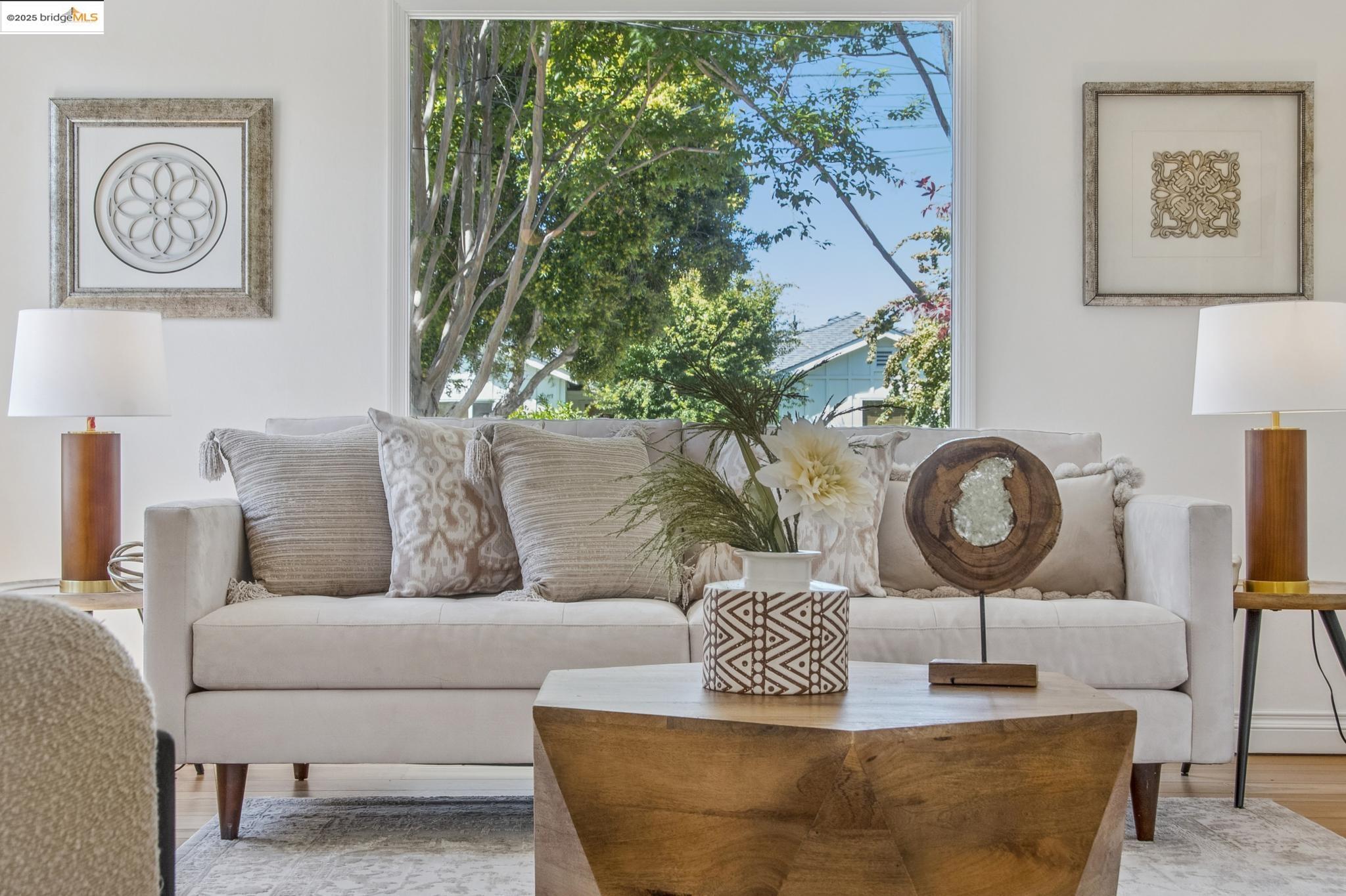 Detail Gallery Image 15 of 60 For 373 Farrelly Drive, San Leandro,  CA 94577 - 3 Beds | 2 Baths