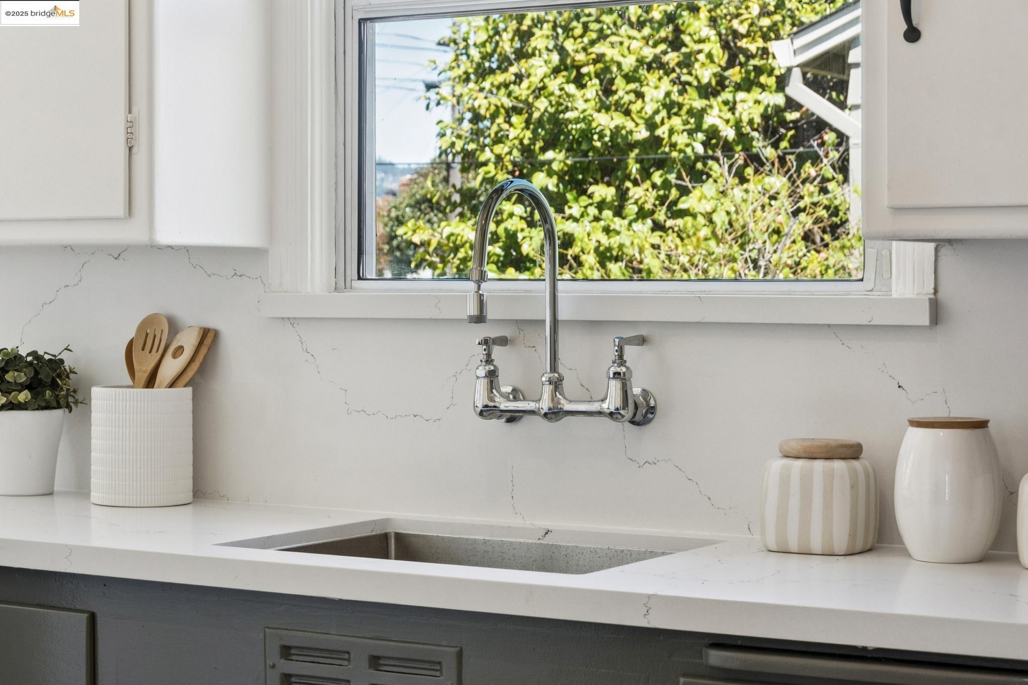 Detail Gallery Image 24 of 60 For 373 Farrelly Drive, San Leandro,  CA 94577 - 3 Beds | 2 Baths