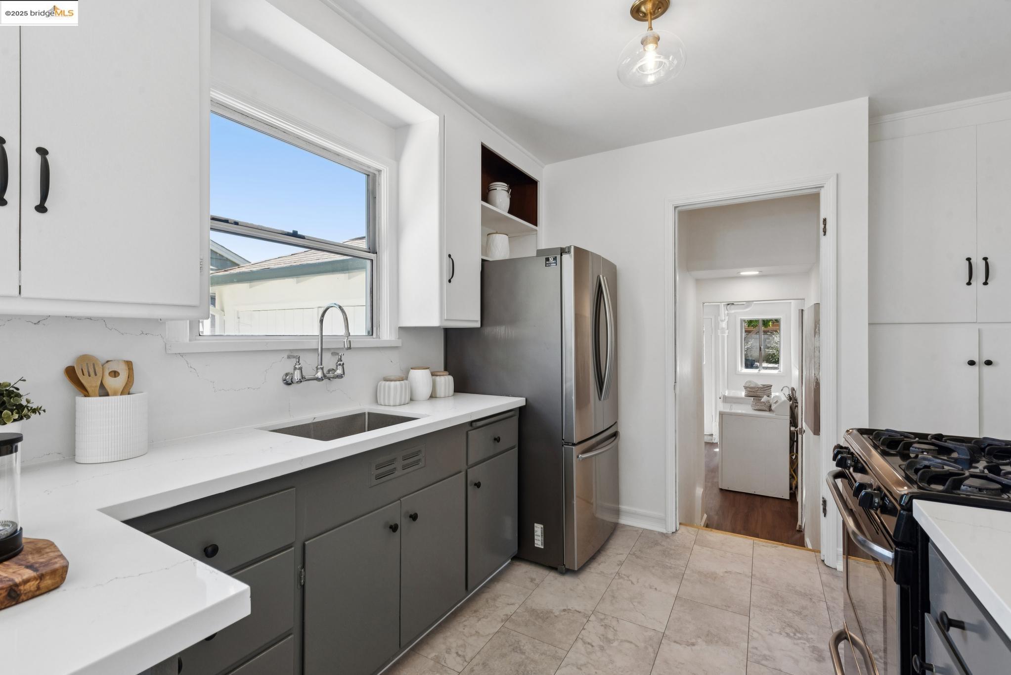 Detail Gallery Image 25 of 60 For 373 Farrelly Drive, San Leandro,  CA 94577 - 3 Beds | 2 Baths