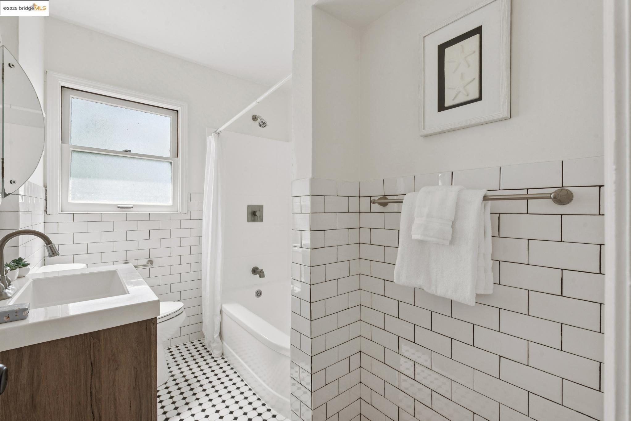 Detail Gallery Image 31 of 60 For 373 Farrelly Drive, San Leandro,  CA 94577 - 3 Beds | 2 Baths