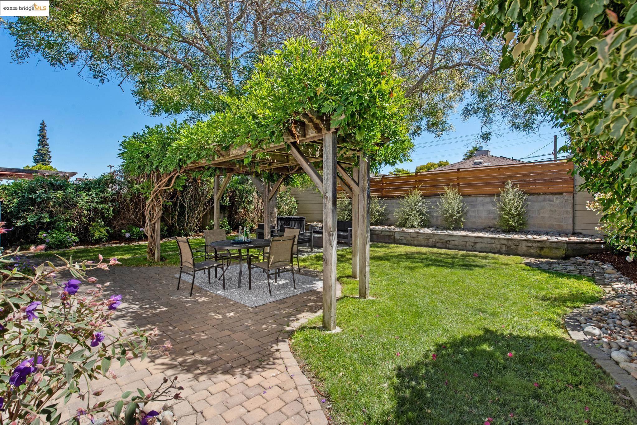 Detail Gallery Image 51 of 60 For 373 Farrelly Drive, San Leandro,  CA 94577 - 3 Beds | 2 Baths