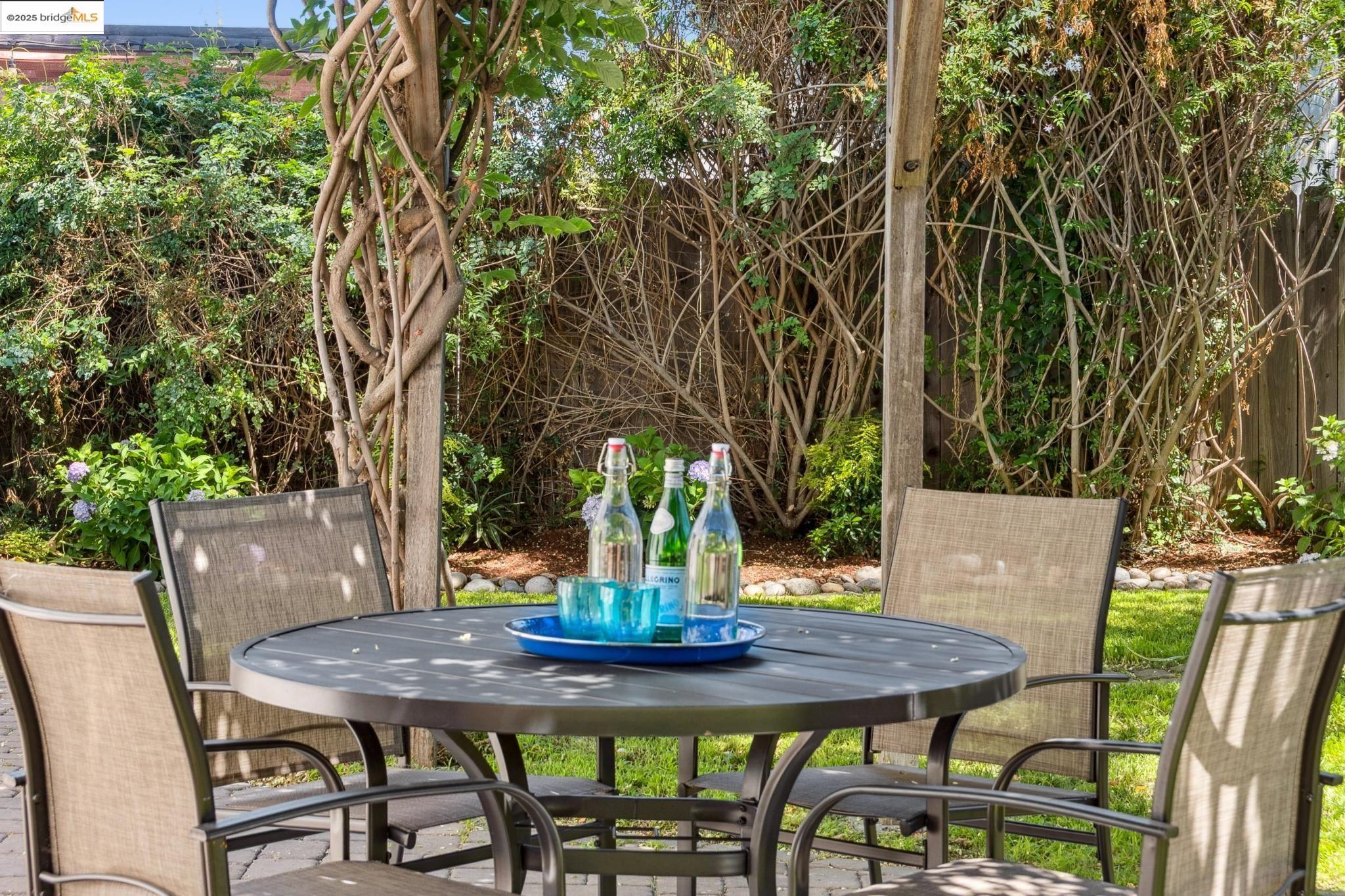 Detail Gallery Image 52 of 60 For 373 Farrelly Drive, San Leandro,  CA 94577 - 3 Beds | 2 Baths