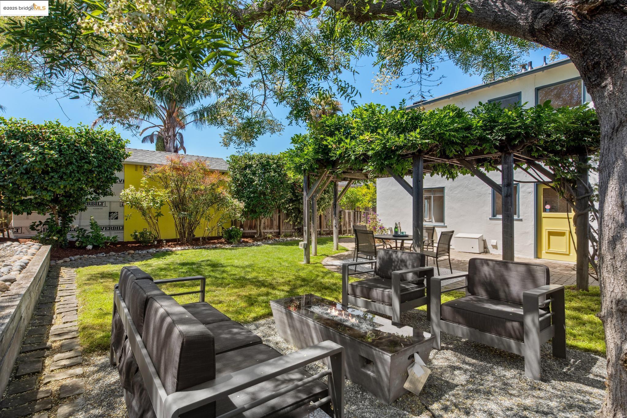 Detail Gallery Image 53 of 60 For 373 Farrelly Drive, San Leandro,  CA 94577 - 3 Beds | 2 Baths