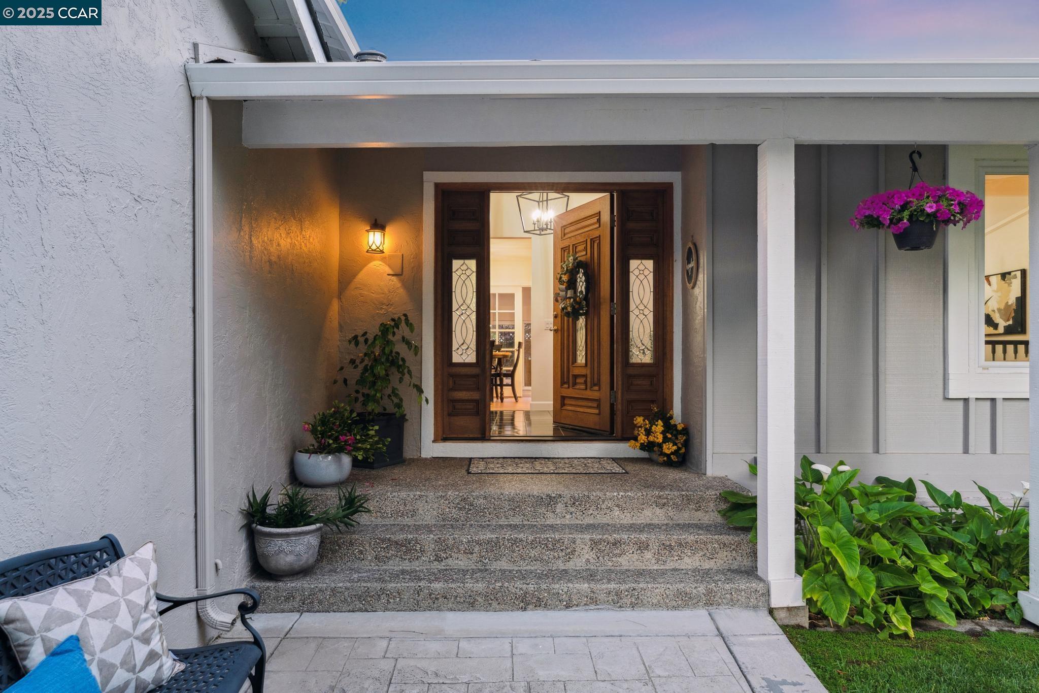 Detail Gallery Image 4 of 60 For 36 Playa Ct, San Ramon,  CA 94583 - 4 Beds | 3 Baths