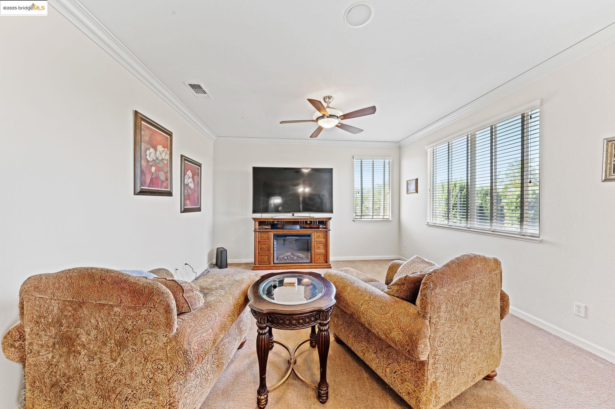 Detail Gallery Image 25 of 44 For 6900 New Melones Cir, Discovery Bay,  CA 94505 - 5 Beds | 4 Baths