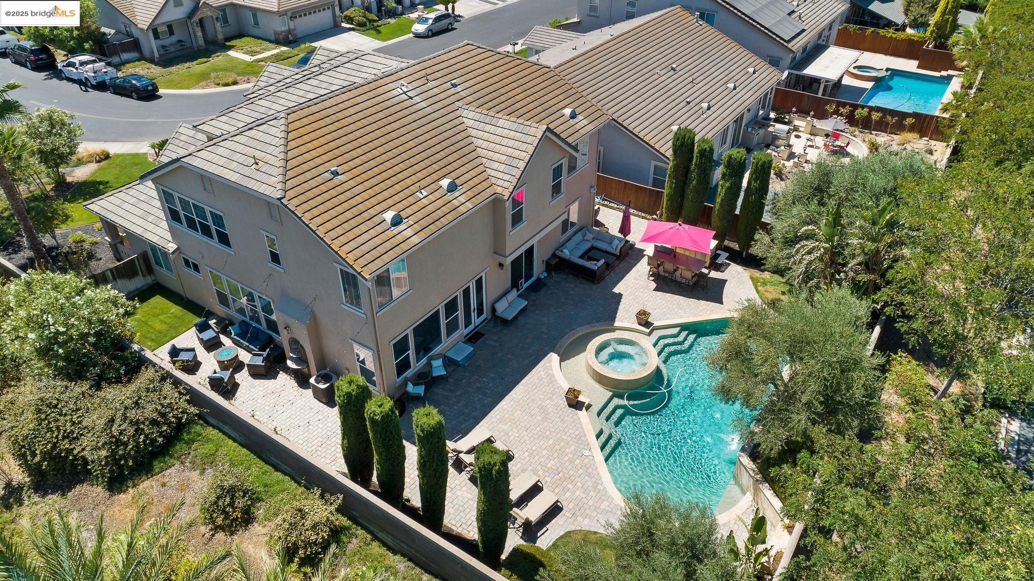 Detail Gallery Image 37 of 44 For 6900 New Melones Cir, Discovery Bay,  CA 94505 - 5 Beds | 4 Baths