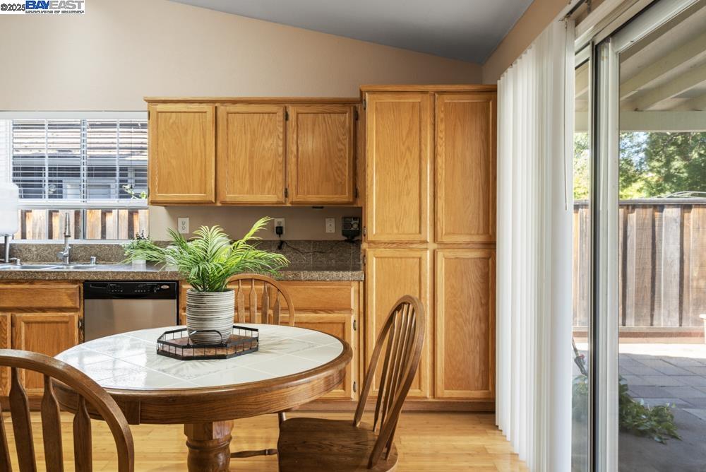 Detail Gallery Image 11 of 35 For 1727 Sutter St, Livermore,  CA 94551 - 3 Beds | 2 Baths
