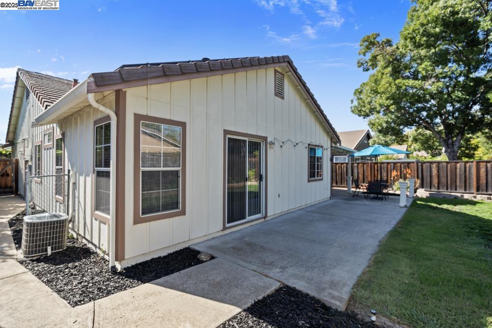 Detail Gallery Image 31 of 35 For 1727 Sutter St, Livermore,  CA 94551 - 3 Beds | 2 Baths