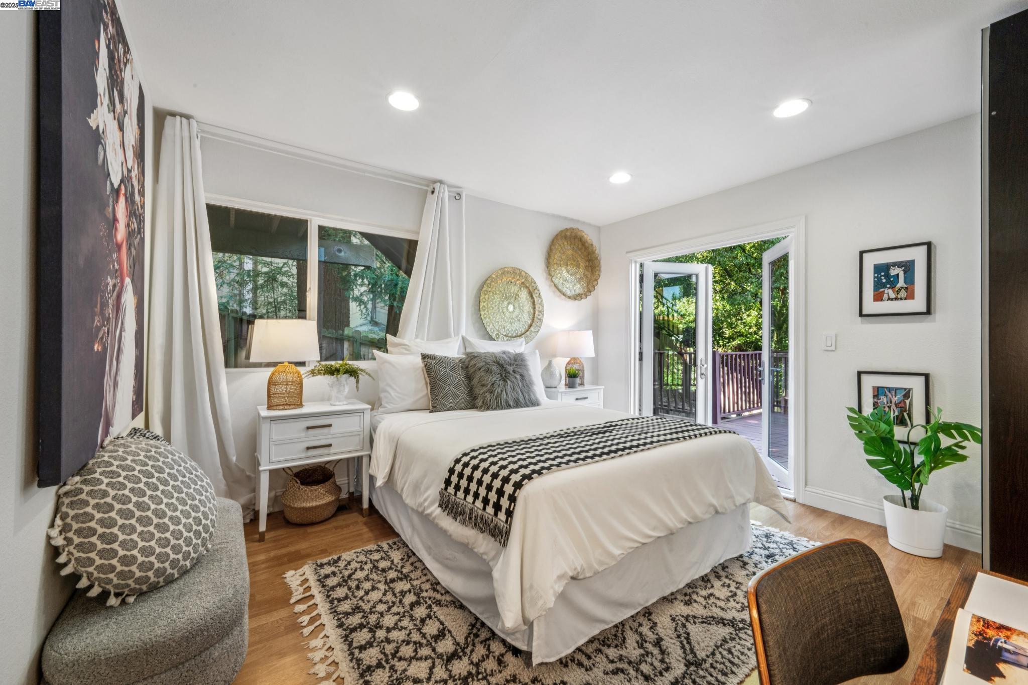 Detail Gallery Image 19 of 46 For 7249 Wild Currant Way, Oakland,  CA 94611 - 3 Beds | 3 Baths