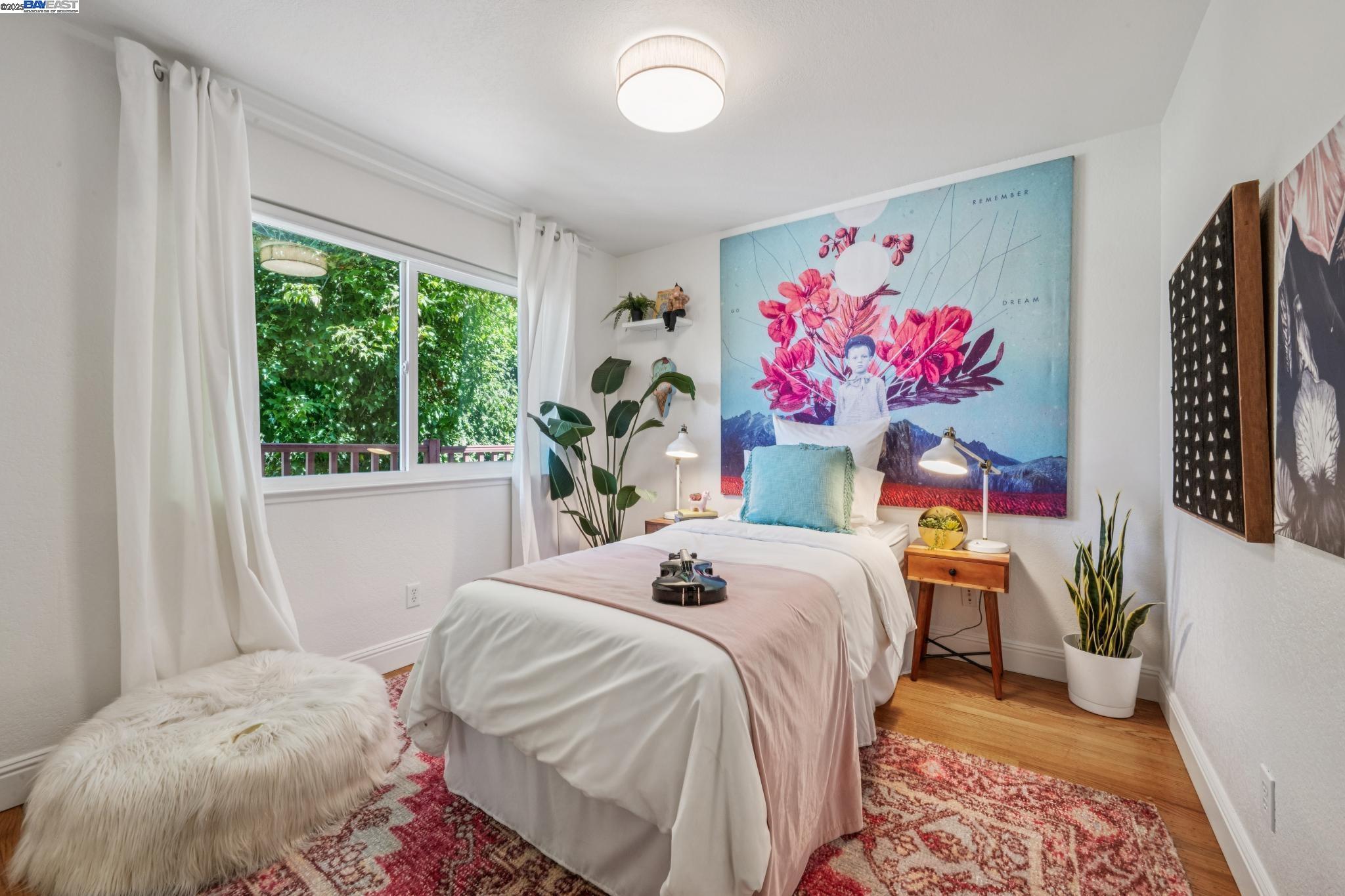 Detail Gallery Image 31 of 46 For 7249 Wild Currant Way, Oakland,  CA 94611 - 3 Beds | 3 Baths