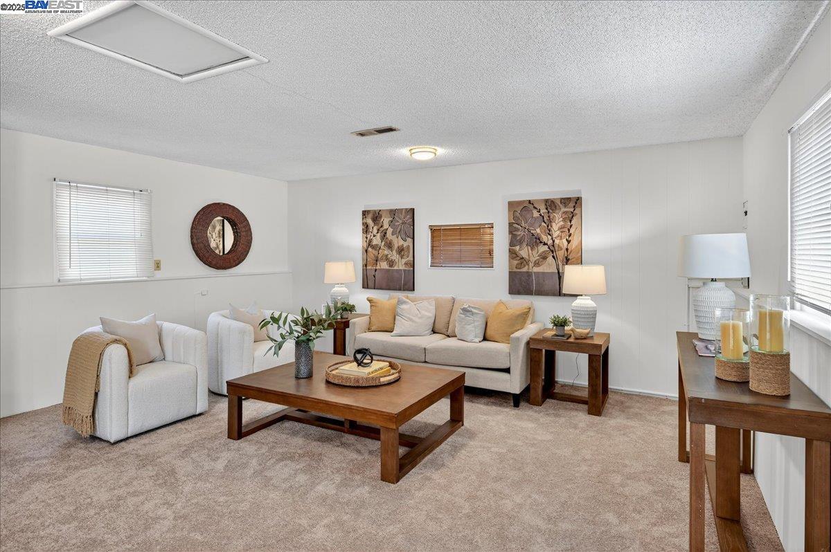 Detail Gallery Image 17 of 41 For 2027 Pacific Ave, San Leandro,  CA 94577 - 3 Beds | 2 Baths