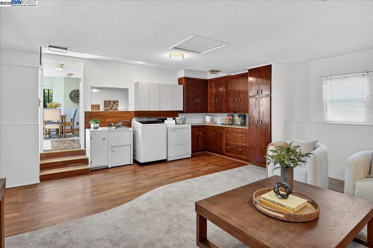 Detail Gallery Image 18 of 41 For 2027 Pacific Ave, San Leandro,  CA 94577 - 3 Beds | 2 Baths