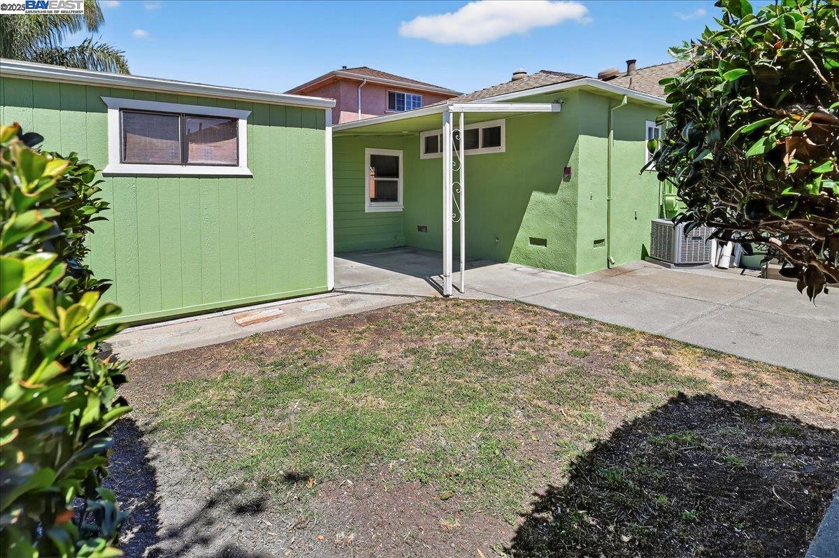 Detail Gallery Image 41 of 41 For 2027 Pacific Ave, San Leandro,  CA 94577 - 3 Beds | 2 Baths