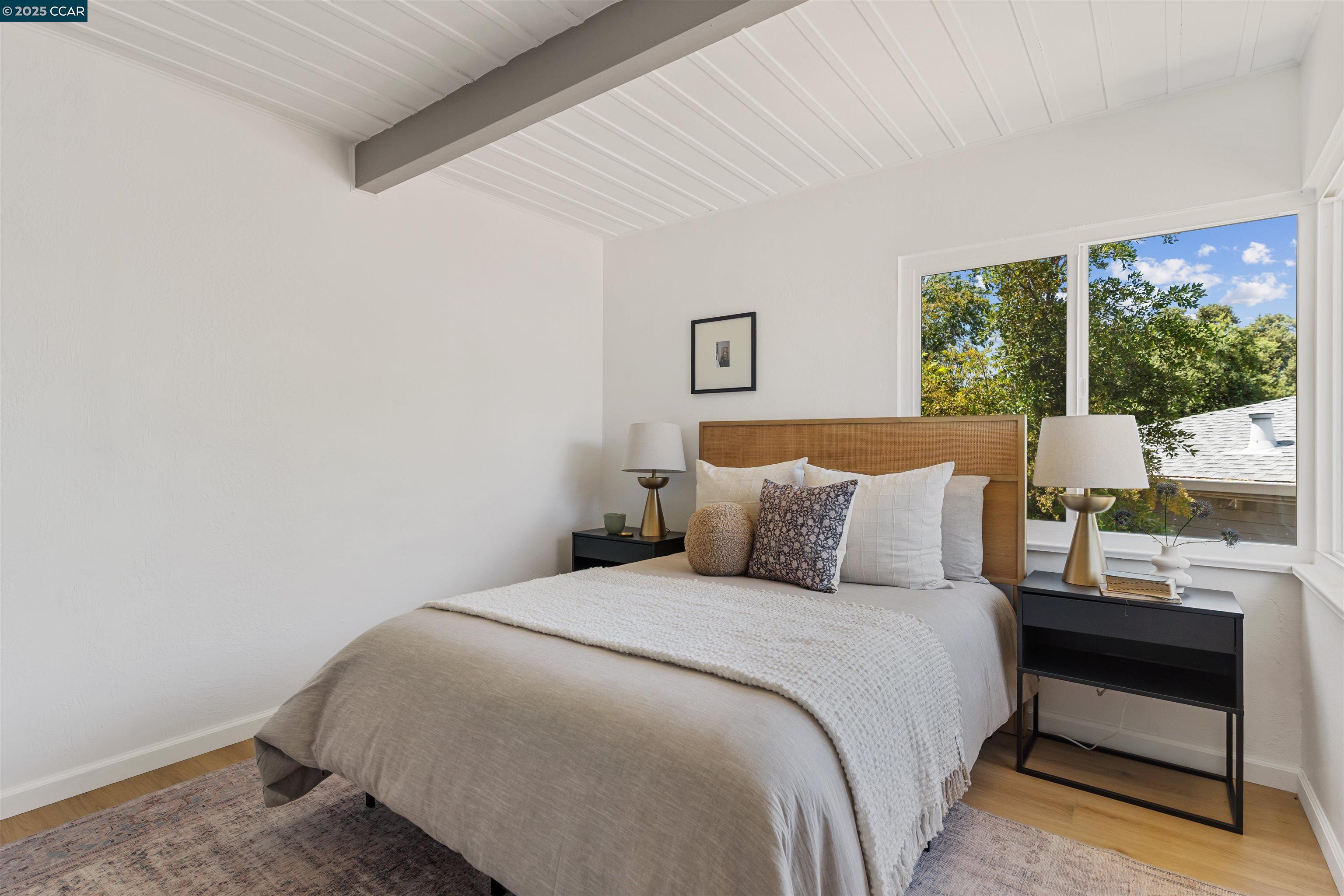 Detail Gallery Image 13 of 29 For 2852 Sweeney Rd, Antioch,  CA 94509 - 3 Beds | 1 Baths
