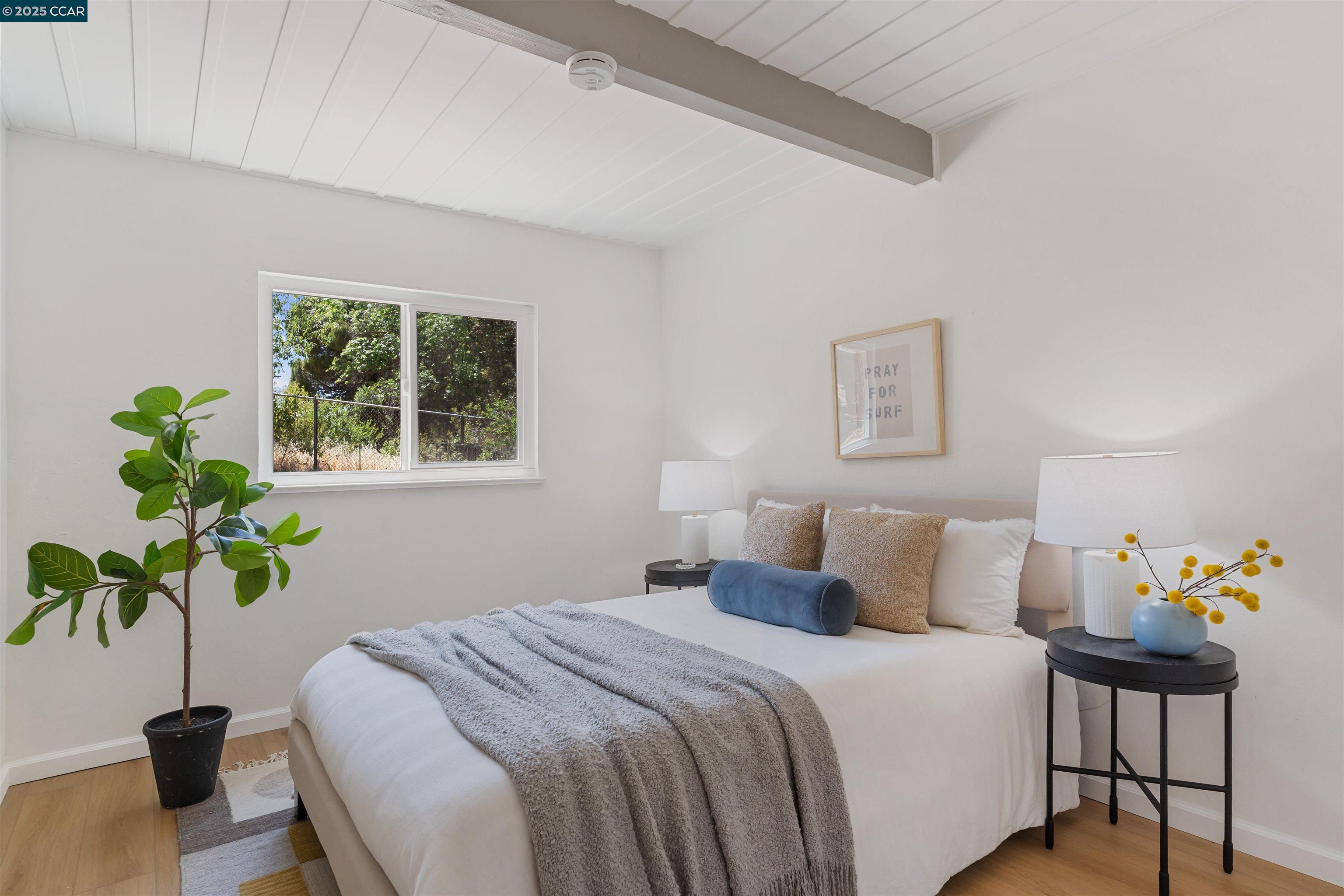 Detail Gallery Image 10 of 29 For 2852 Sweeney Rd, Antioch,  CA 94509 - 3 Beds | 1 Baths