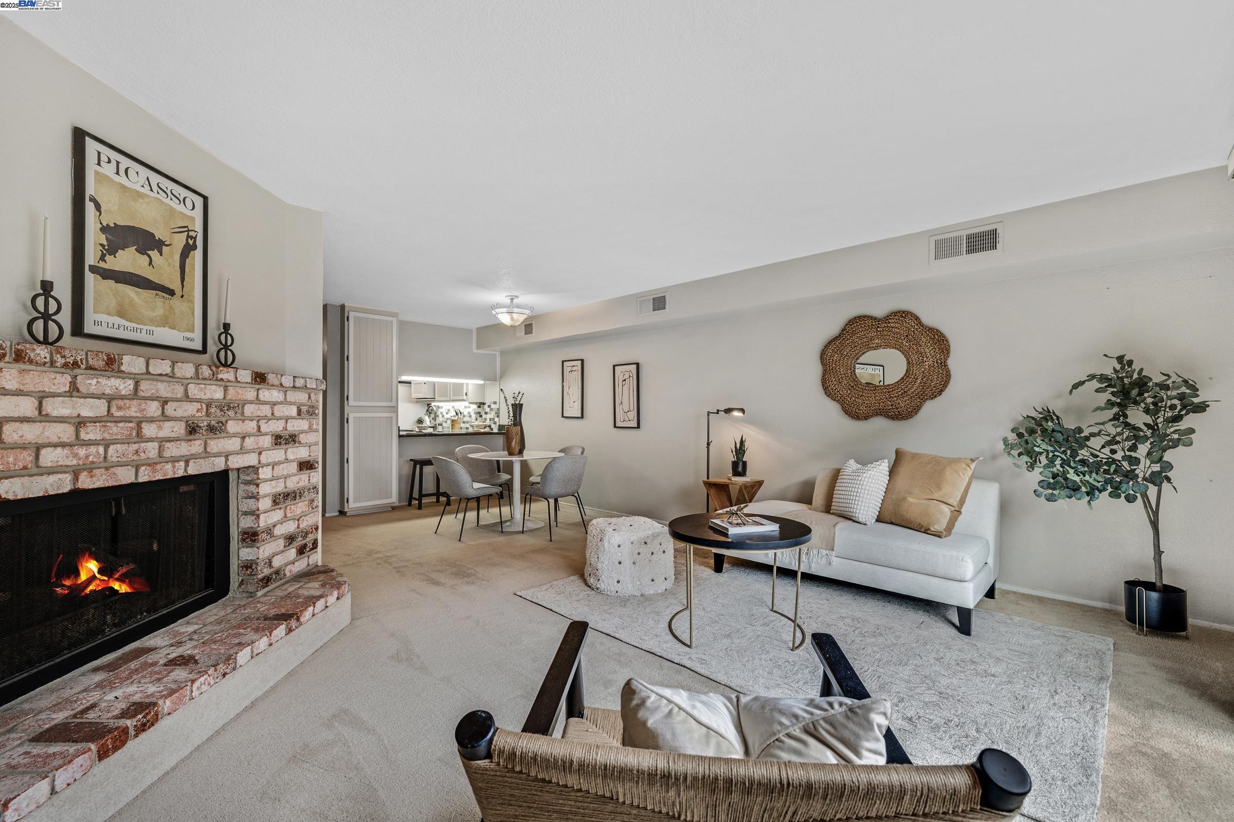 Photo #11: 41108918 Listing: Photo #11