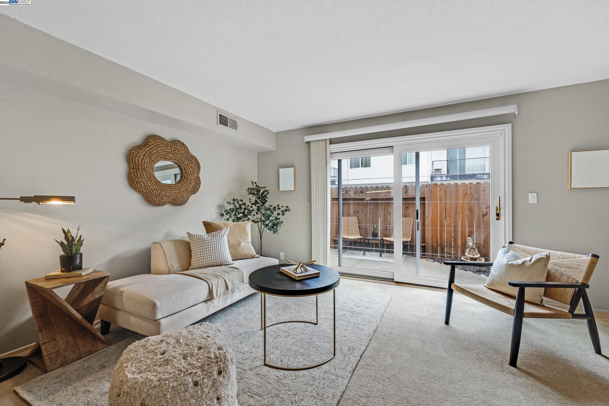 Photo #8: 41108918 Listing: Photo #8