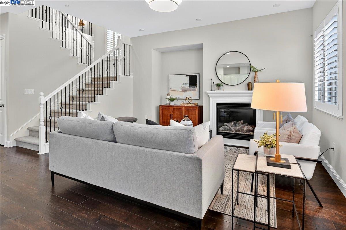 Detail Gallery Image 14 of 60 For 7829 Ridgeline Place, Dublin,  CA 94568 - 5 Beds | 4/1 Baths
