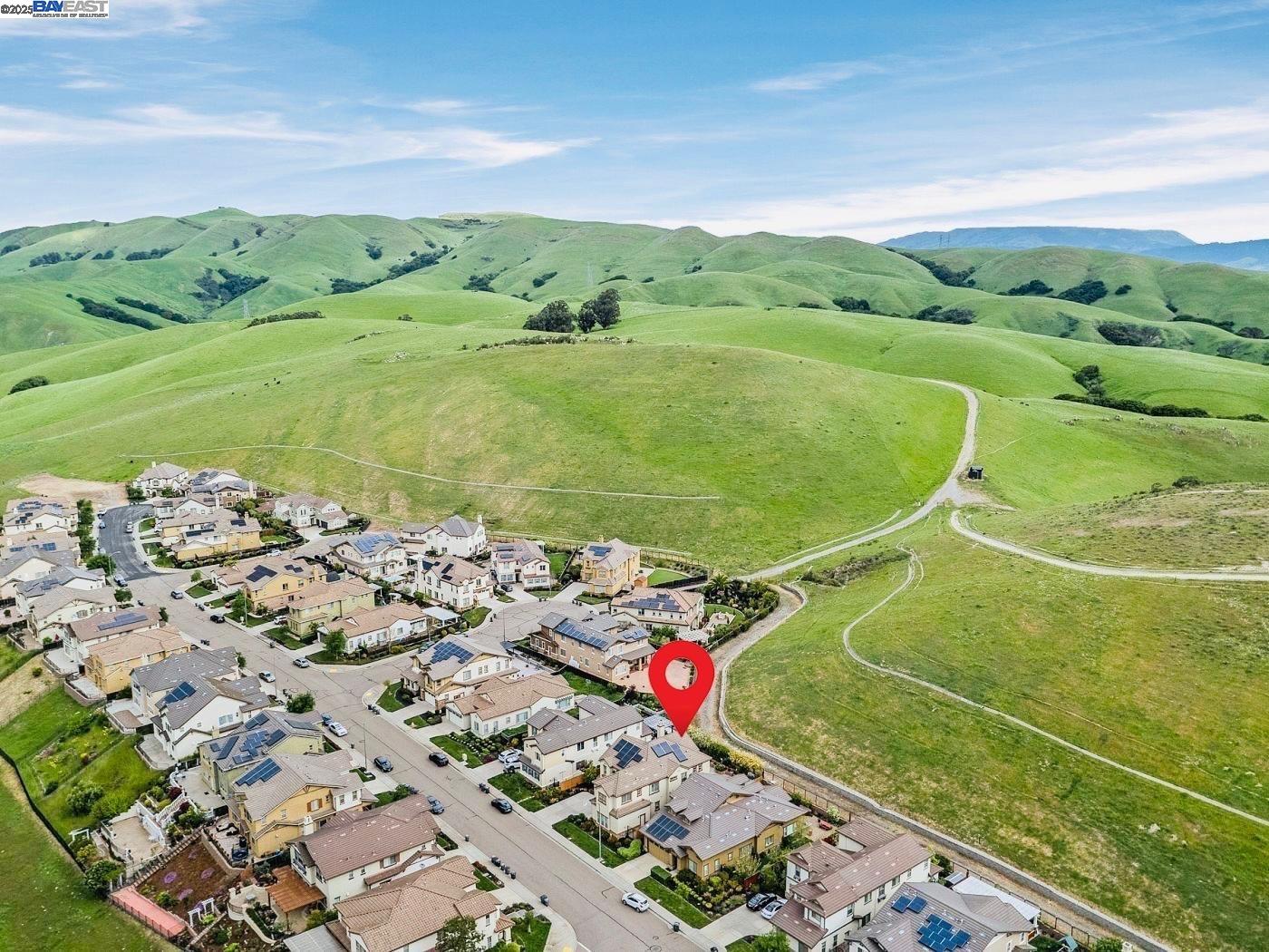 Detail Gallery Image 4 of 60 For 7829 Ridgeline Place, Dublin,  CA 94568 - 5 Beds | 4/1 Baths