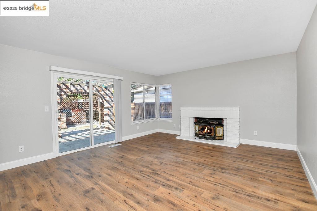 Detail Gallery Image 11 of 32 For 754 Valley Green Dr, Brentwood,  CA 94513 - 4 Beds | 2/1 Baths