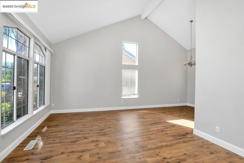Detail Gallery Image 8 of 32 For 754 Valley Green Dr, Brentwood,  CA 94513 - 4 Beds | 2/1 Baths