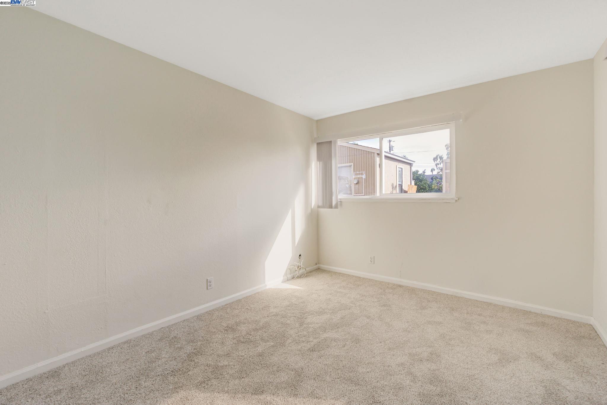 Detail Gallery Image 25 of 32 For 1434 Loeffler Ln #3,  Concord,  CA 94521 - 2 Beds | 1 Baths