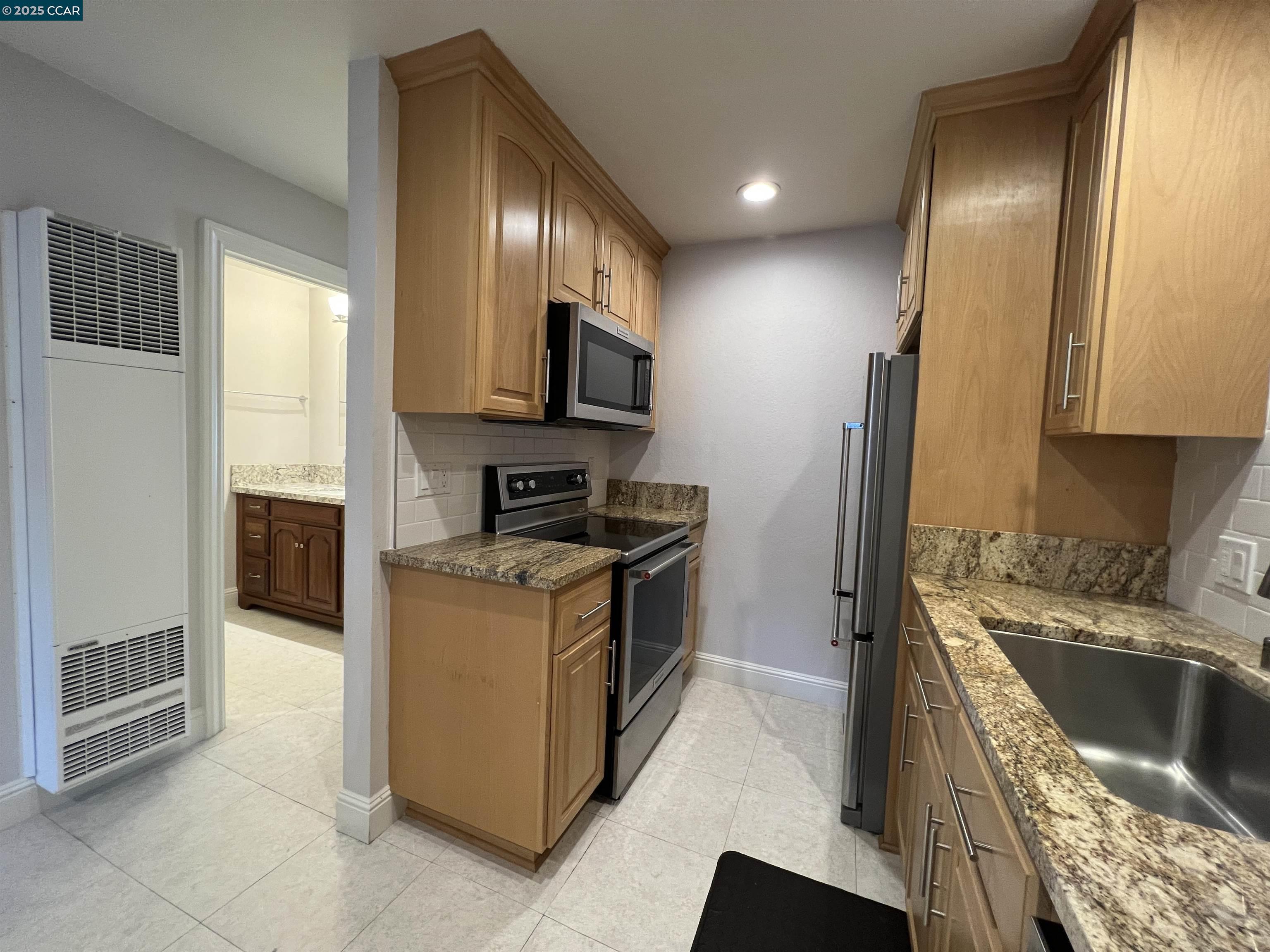 Detail Gallery Image 16 of 44 For 2562 Walnut Blvd #66,  Walnut Creek,  CA 94596 - 1 Beds | 1 Baths