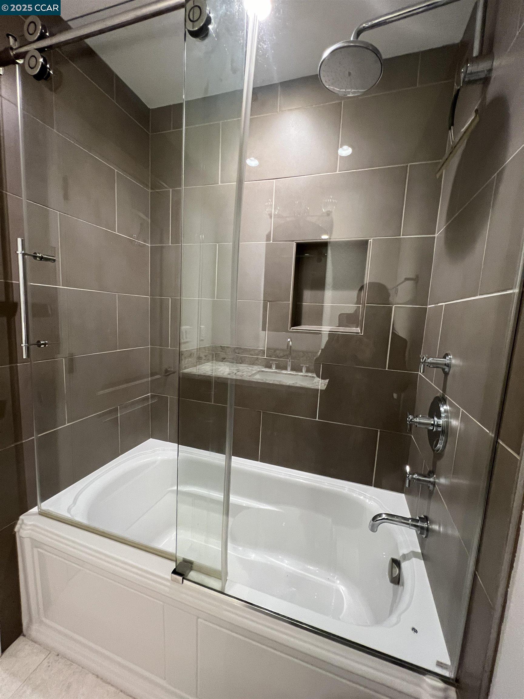 Detail Gallery Image 21 of 44 For 2562 Walnut Blvd #66,  Walnut Creek,  CA 94596 - 1 Beds | 1 Baths