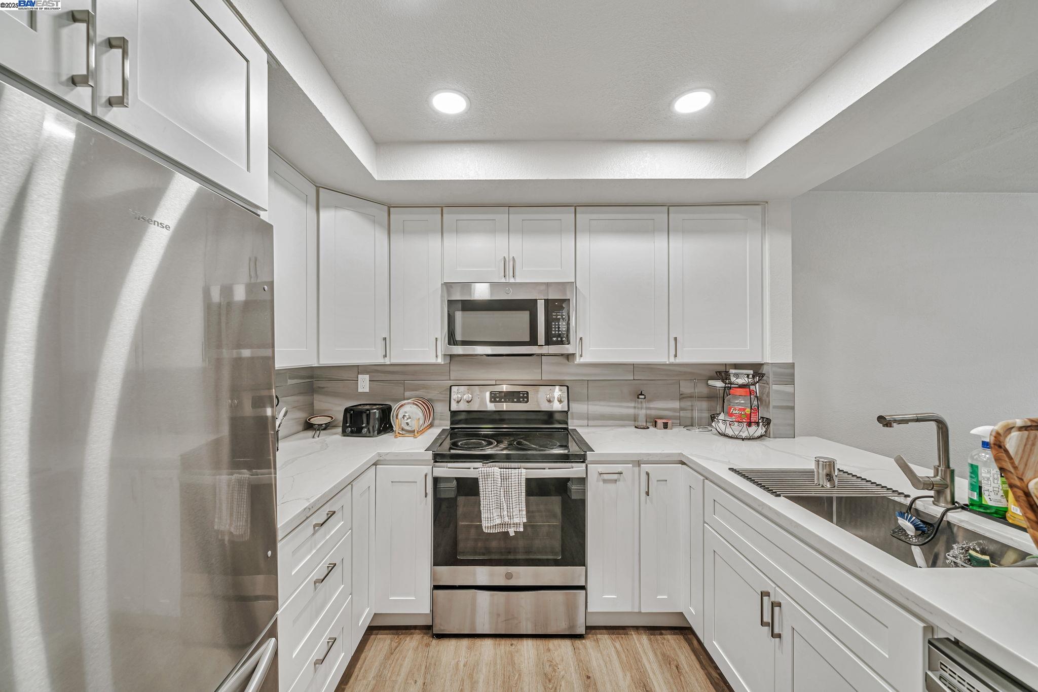 Detail Gallery Image 12 of 39 For 3791 Crow Canyon Road, San Ramon,  CA 94582 - 2 Beds | 2/1 Baths