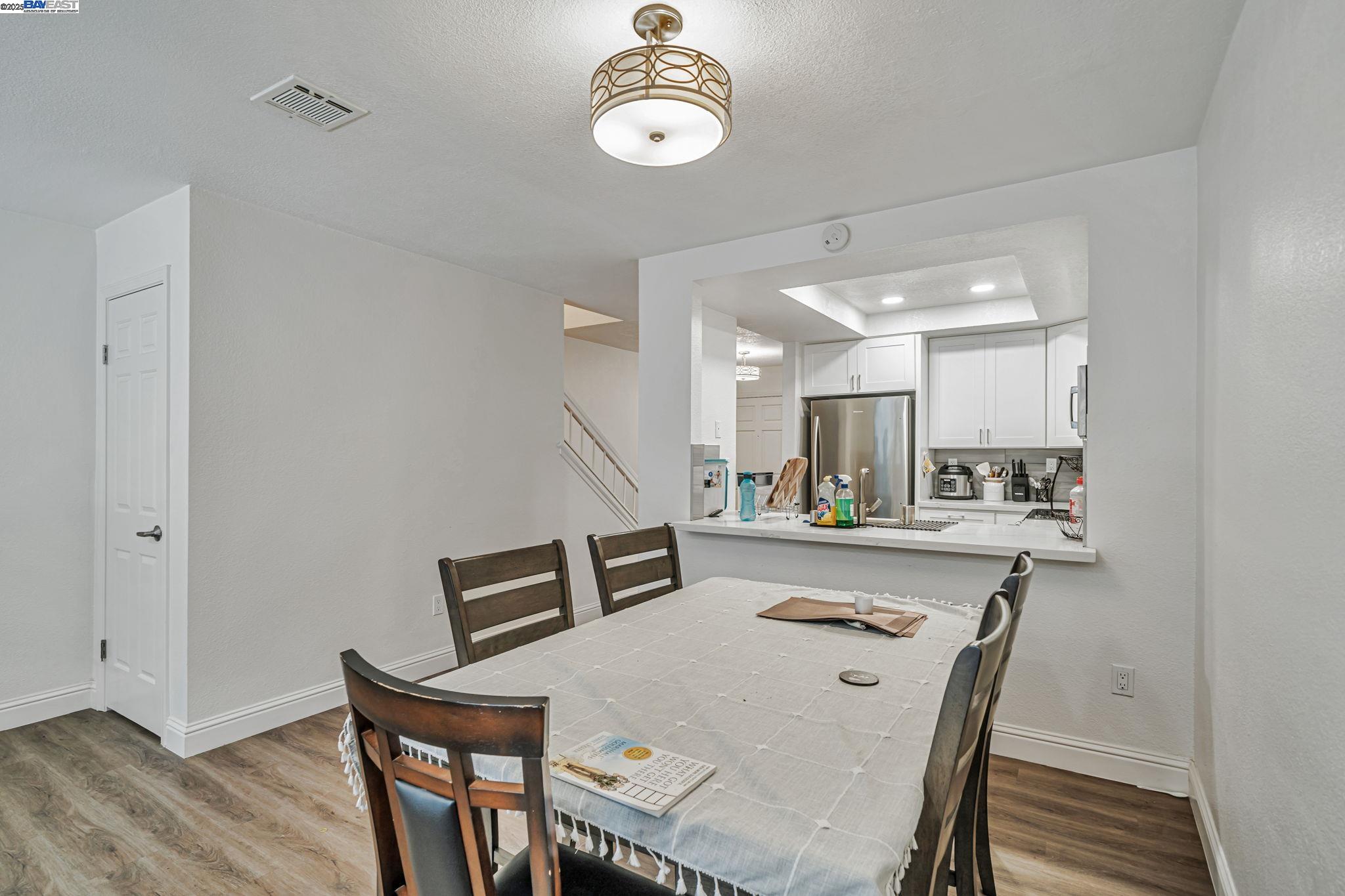Detail Gallery Image 17 of 39 For 3791 Crow Canyon Road, San Ramon,  CA 94582 - 2 Beds | 2/1 Baths