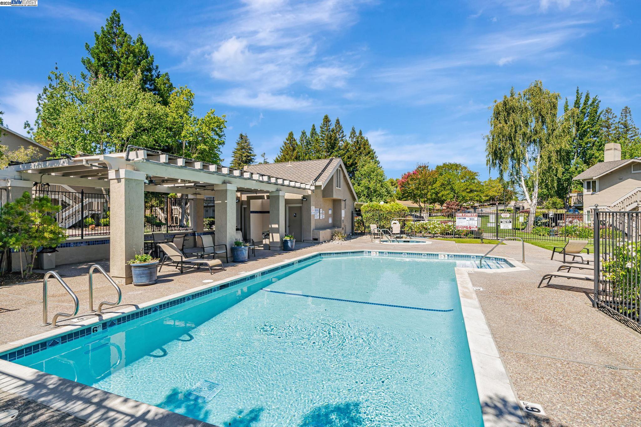 Detail Gallery Image 36 of 39 For 3791 Crow Canyon Road, San Ramon,  CA 94582 - 2 Beds | 2/1 Baths