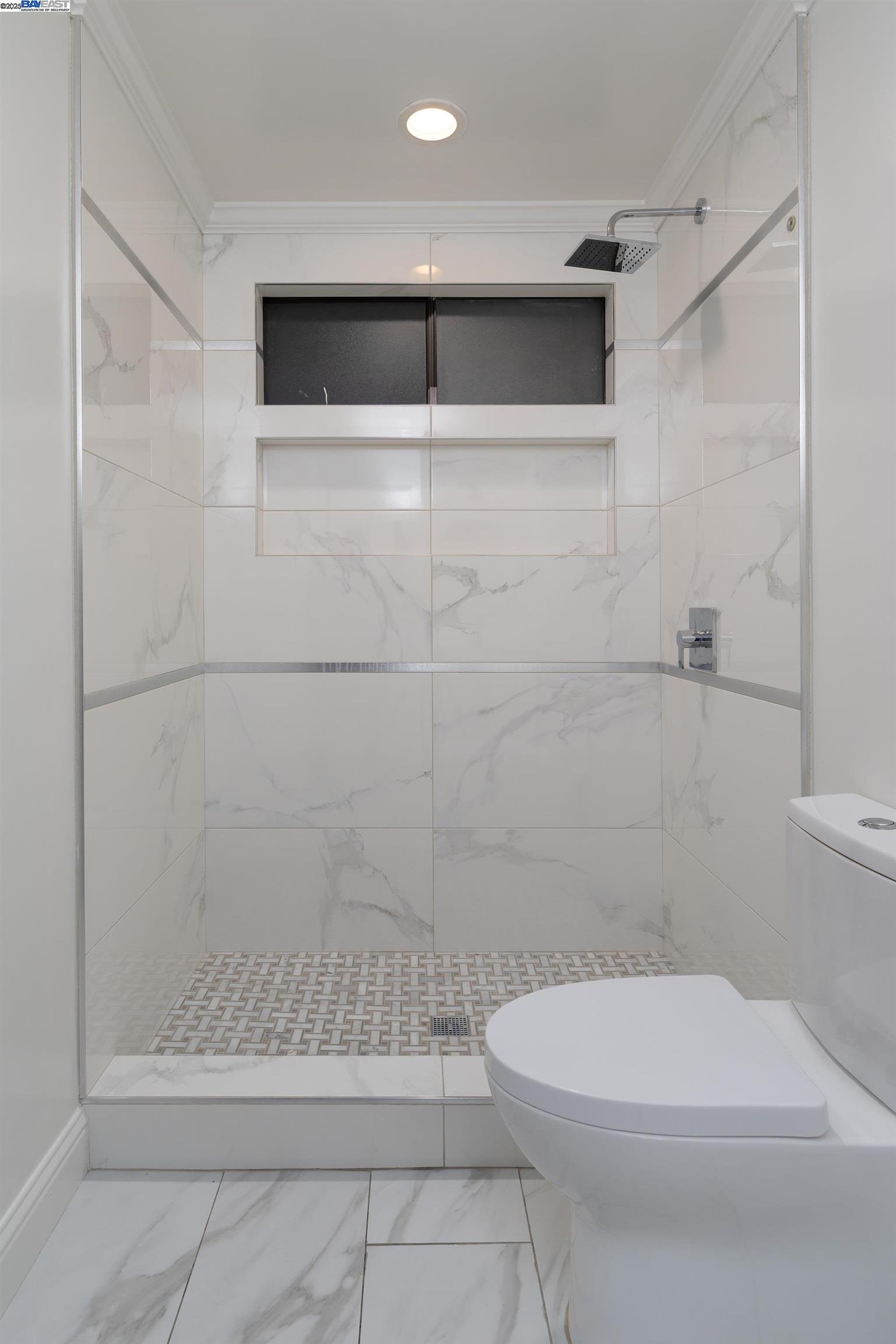 Detail Gallery Image 14 of 24 For 20111 W Ridge Ct #12,  Castro Valley,  CA 94546 - 2 Beds | 2/1 Baths