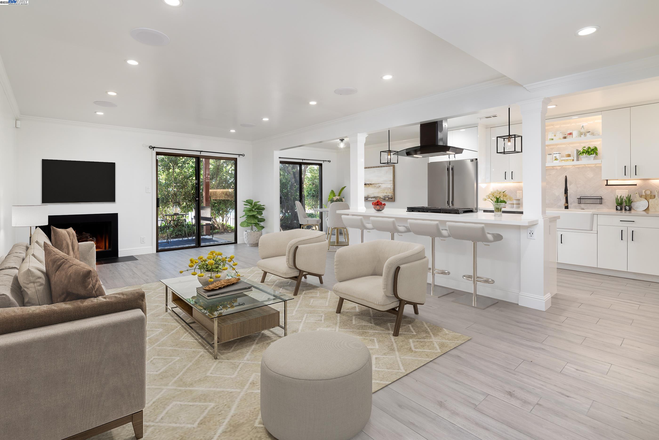 Detail Gallery Image 3 of 24 For 20111 W Ridge Ct #12,  Castro Valley,  CA 94546 - 2 Beds | 2/1 Baths