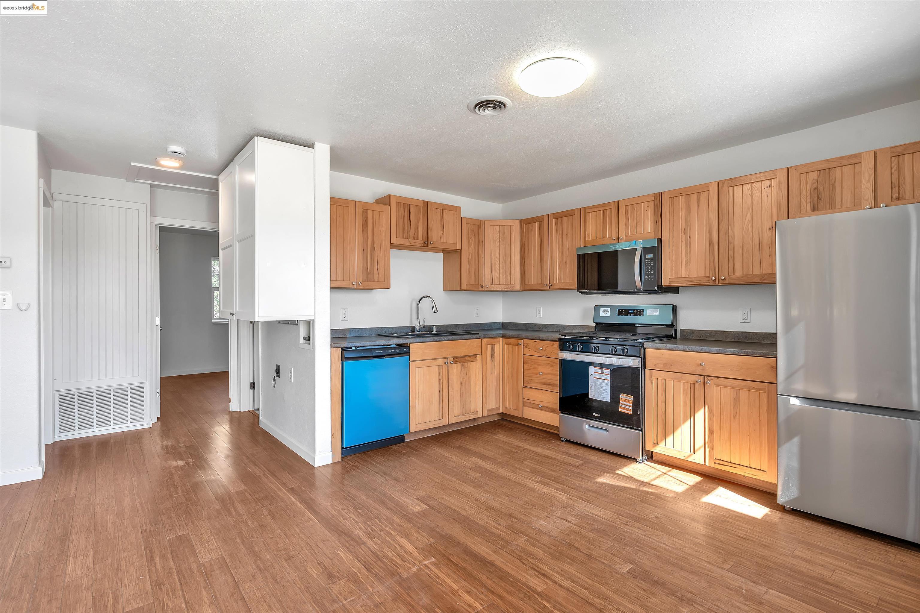Detail Gallery Image 7 of 51 For 5881 Pleasant Grove Rd, Pleasant Grove,  CA 95668 - 2 Beds | 1 Baths
